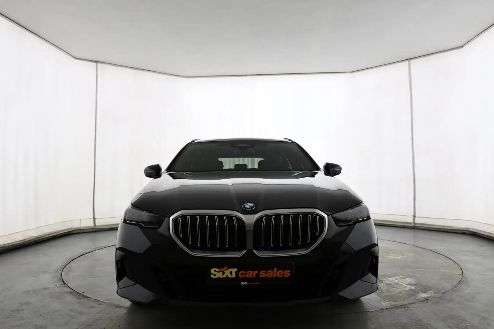 BMW 520 i M Sport|PANO|360°|H&K|Sitzklima|elSitze|AHK Schwarz - 2