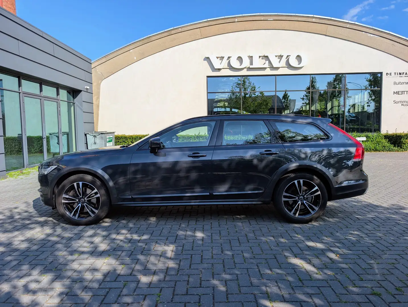 Volvo V90 Cross Country V90 Cross Country 2.0 T6 Pro Grijs - 2