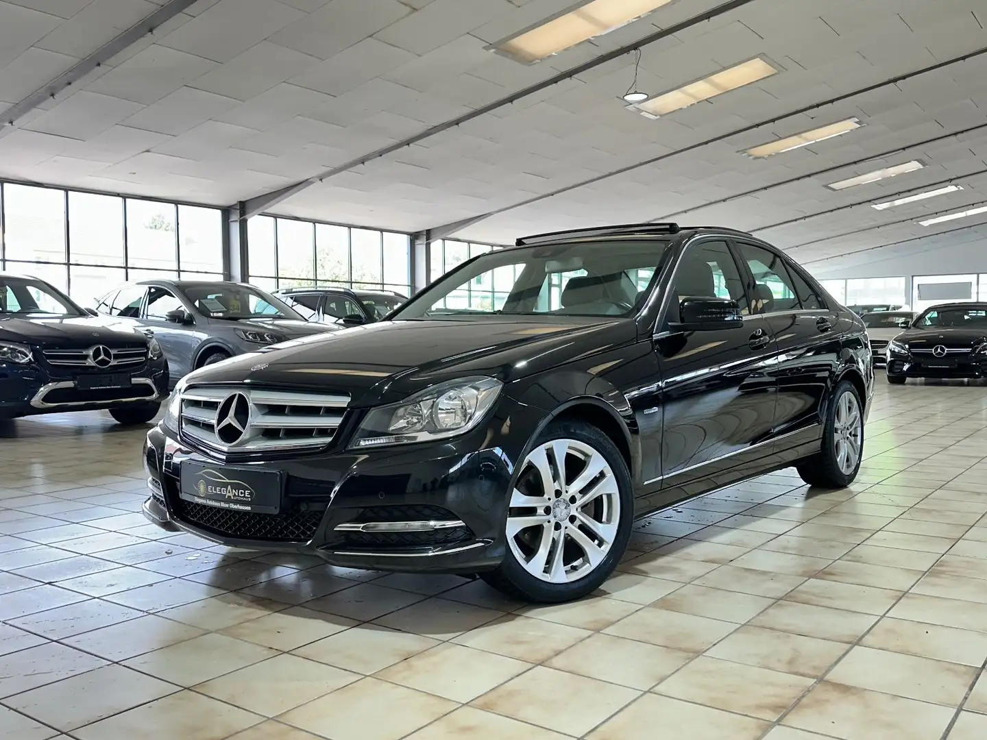 Mercedes-Benz C 200 CGI BlueEfficiency*AVATNGARDE*KLIMA*PANO* Noir - 1