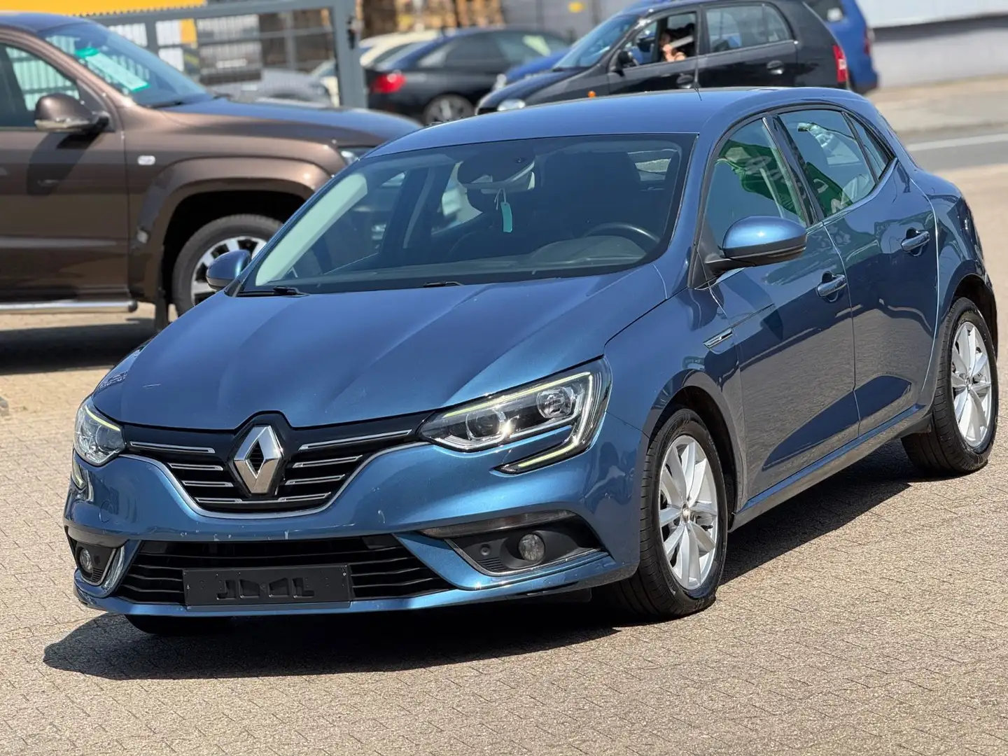 Renault Megane IV Lim. 5-trg. Intens Autom. Blau - 1