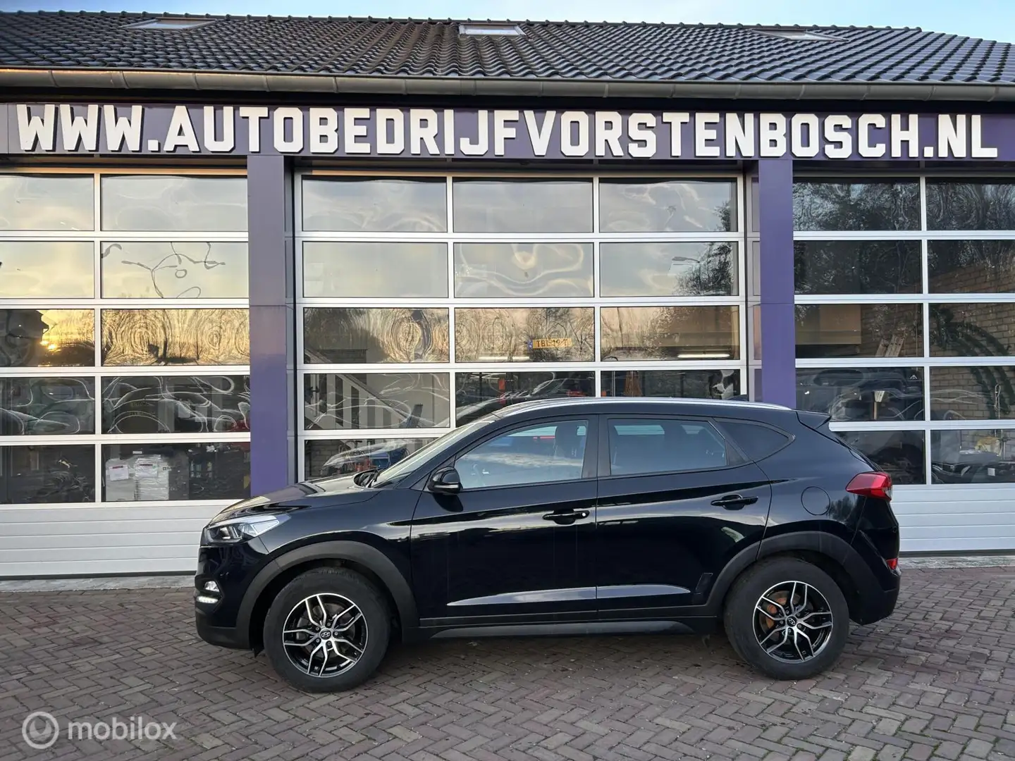 Hyundai TUCSON 1.6 GDi i-Motion * LPG G3 * NAVIGATIE * LM * Noir - 2