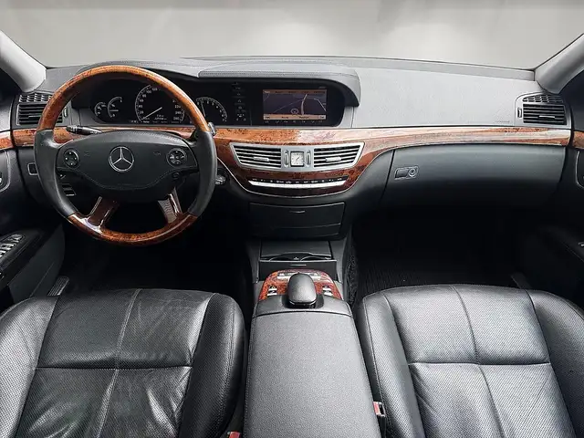 Mercedes-Benz S-Class view 9