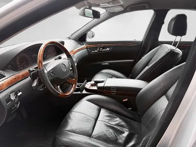 Mercedes-Benz S-Class view 7