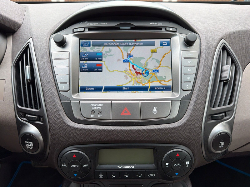 Hyundai iX35 Style AWD 1 HAND/8 FACH/SHZ/PDC/AHK — photo 12