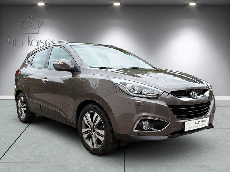 Hyundai iX35 Style AWD 1 HAND/8 FACH/SHZ/PDC/AHK — photo 3