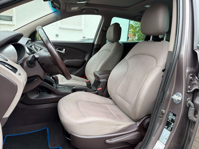 Hyundai iX35 Style AWD 1 HAND/8 FACH/SHZ/PDC/AHK — photo 15