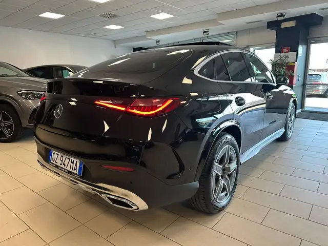 Mercedes-Benz GLC view 4