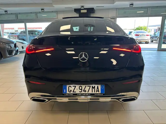 Mercedes-Benz GLC view 5