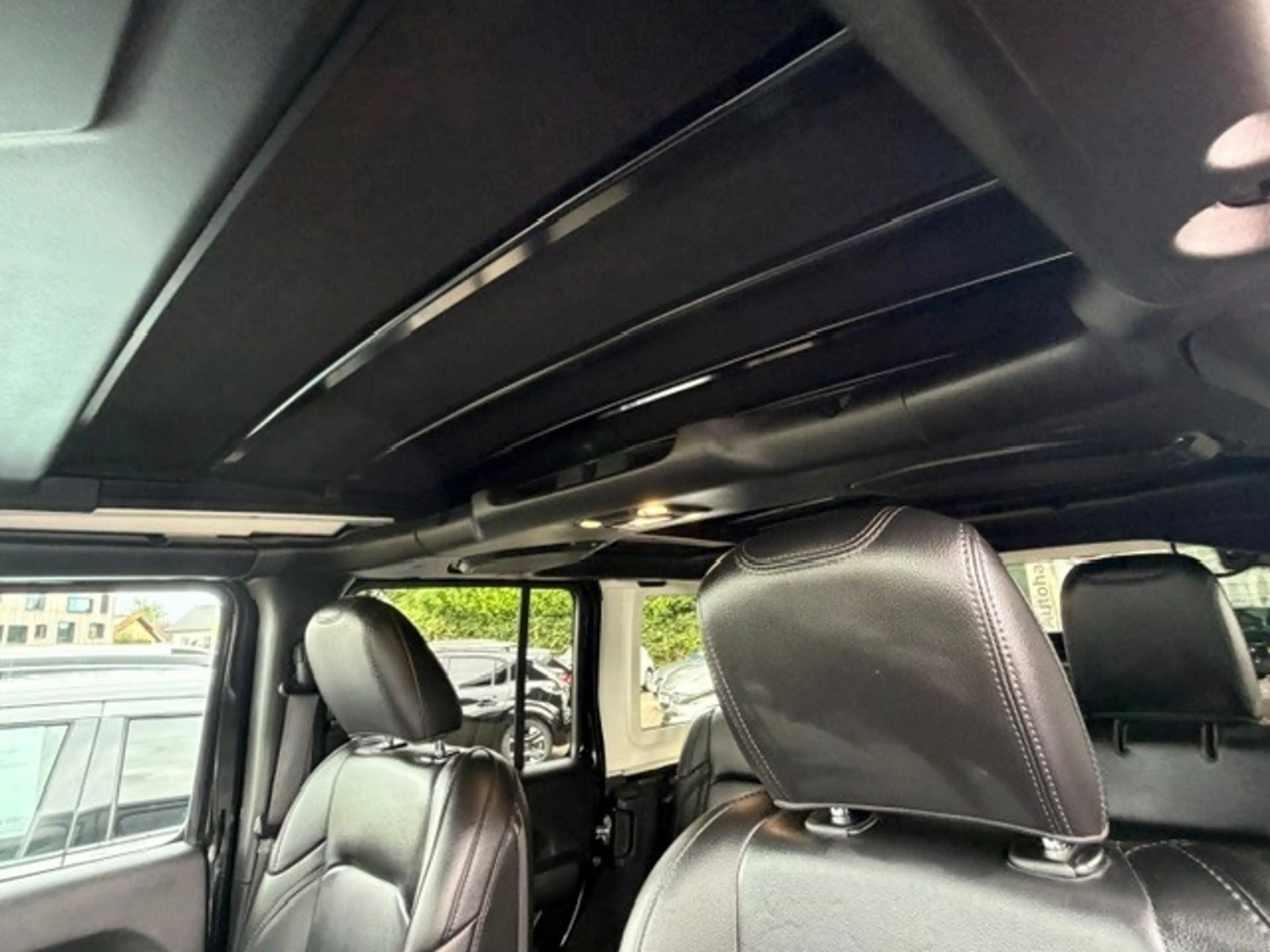 Jeep Wrangler UNLIMITED 2.0 T-GDI NIGHT EAGLE — photo 13