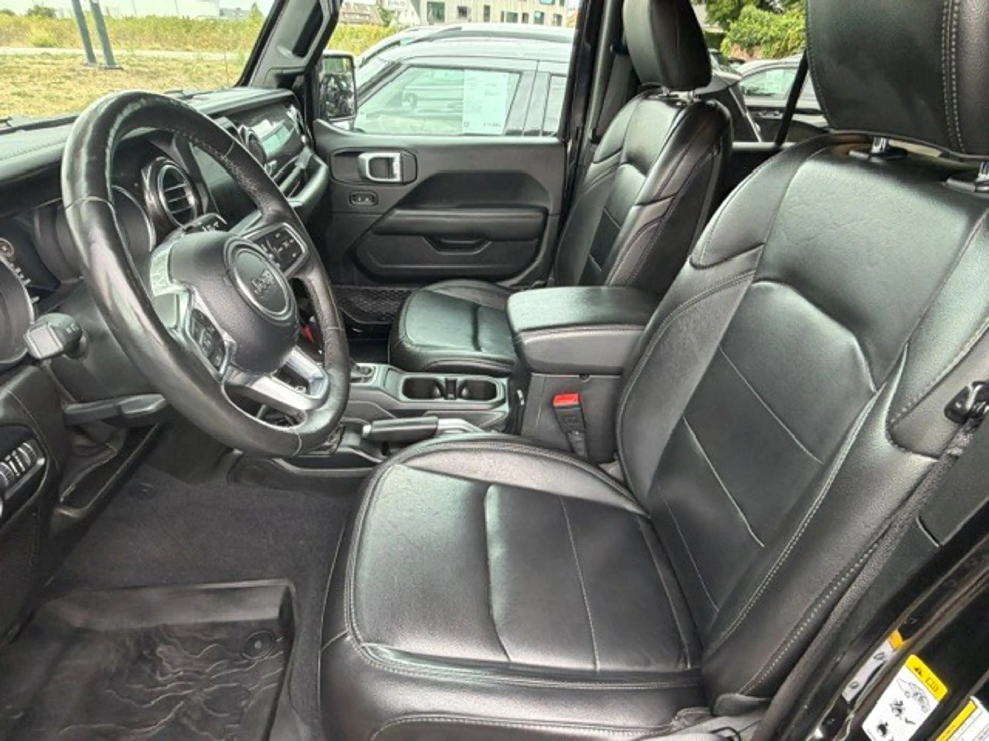Jeep Wrangler UNLIMITED 2.0 T-GDI NIGHT EAGLE — photo 12
