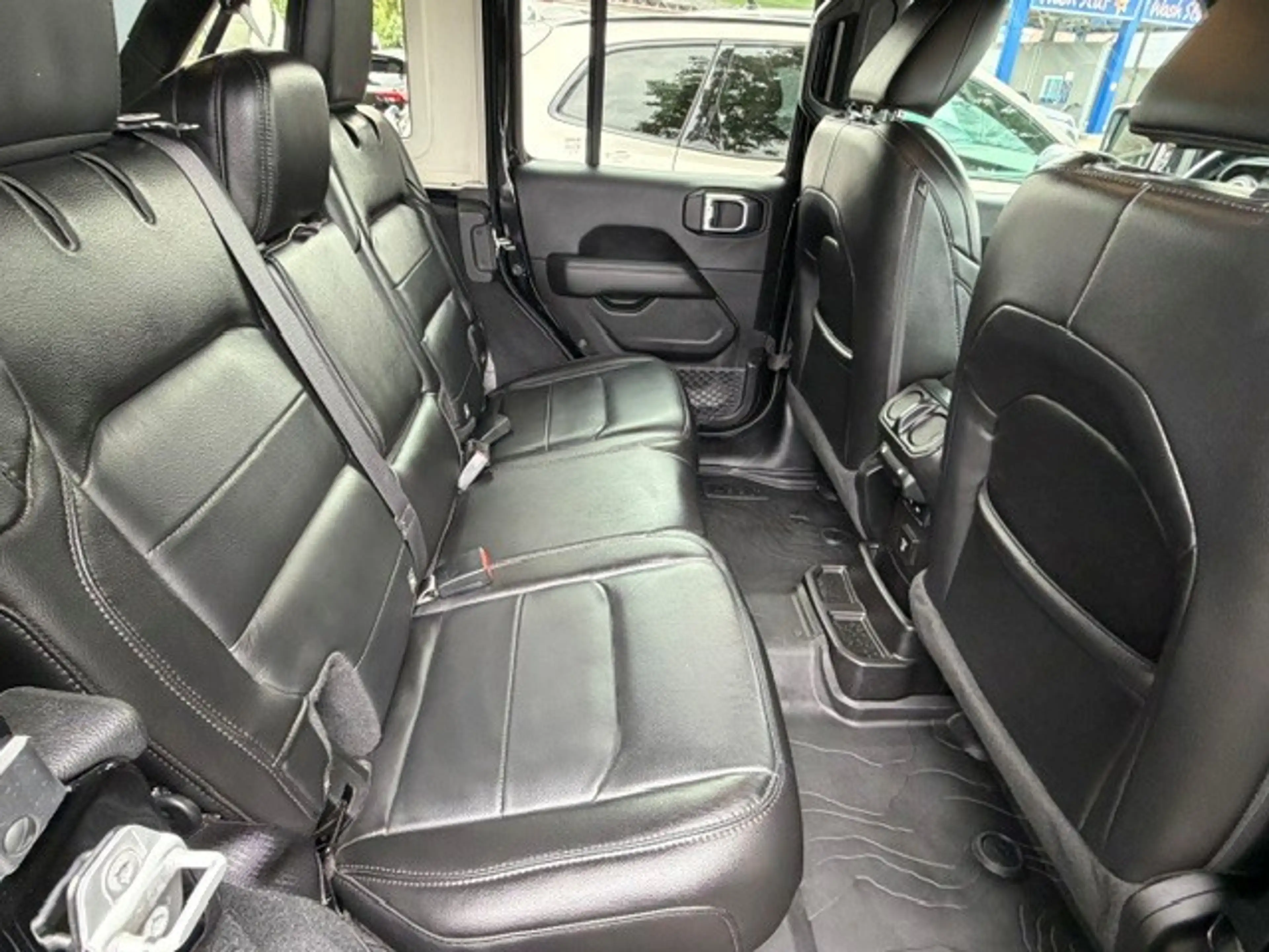 Jeep Wrangler UNLIMITED 2.0 T-GDI NIGHT EAGLE — photo 10