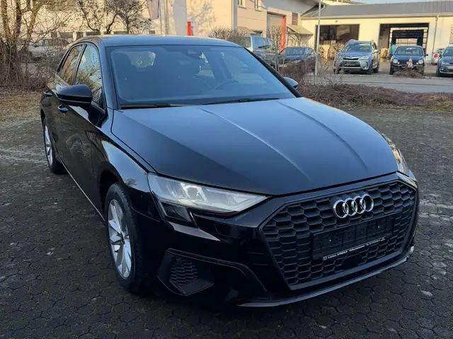 Audi A3 30 TFSI basis