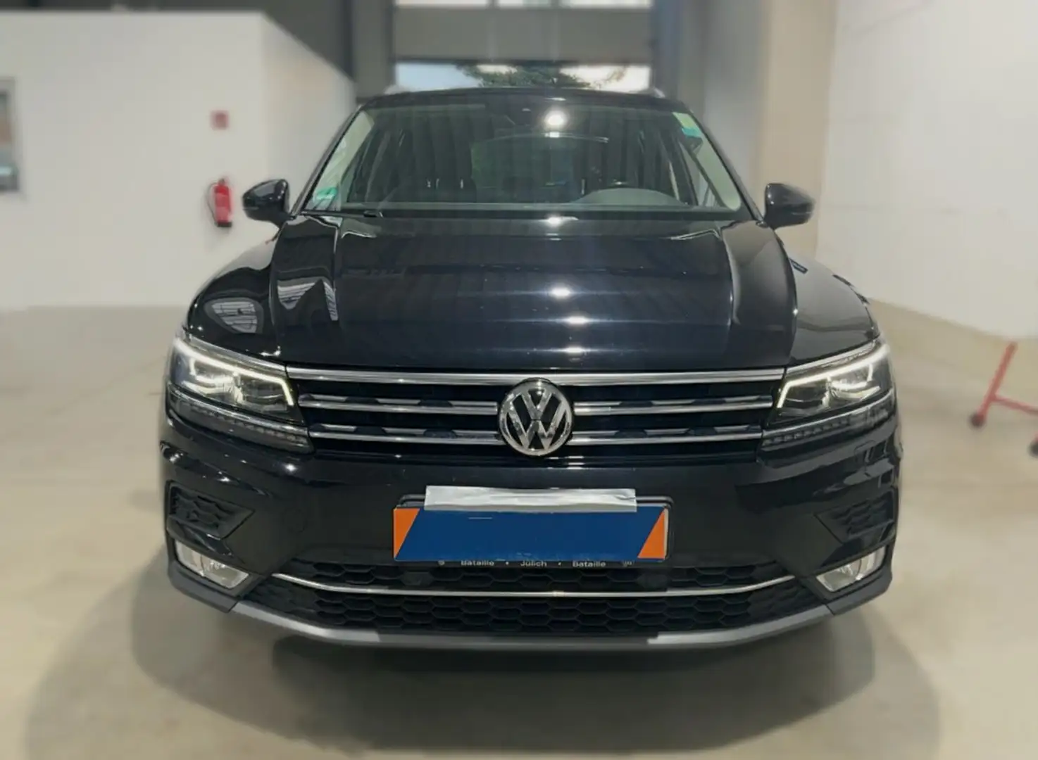 Volkswagen Tiguan 2.0 TDI DSG 4WD|LED|Pano|Navi|PDC|SHZ|ACC Schwarz - 1