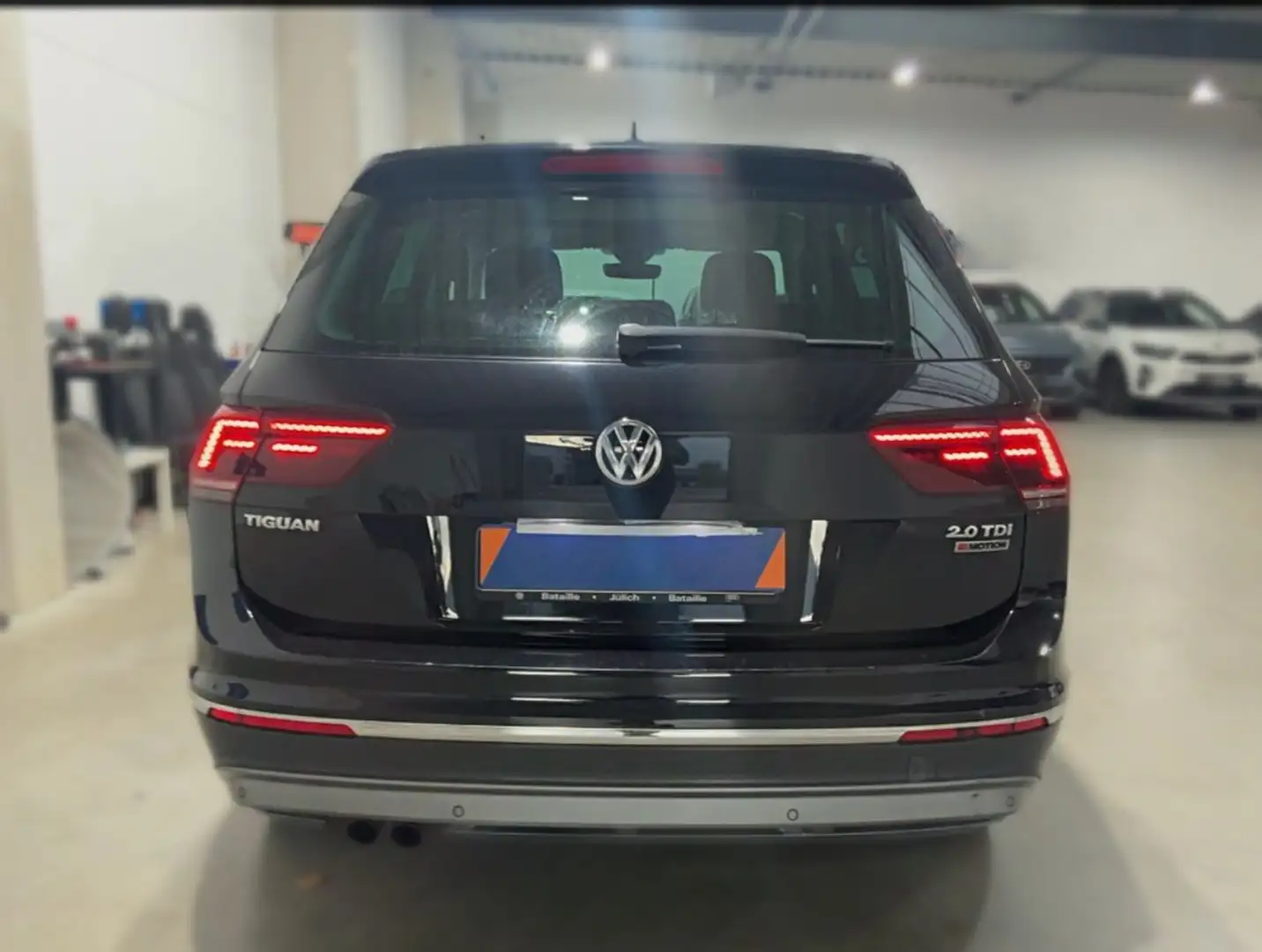 Volkswagen Tiguan 2.0 TDI DSG 4WD|LED|Pano|Navi|PDC|SHZ|ACC Schwarz - 2