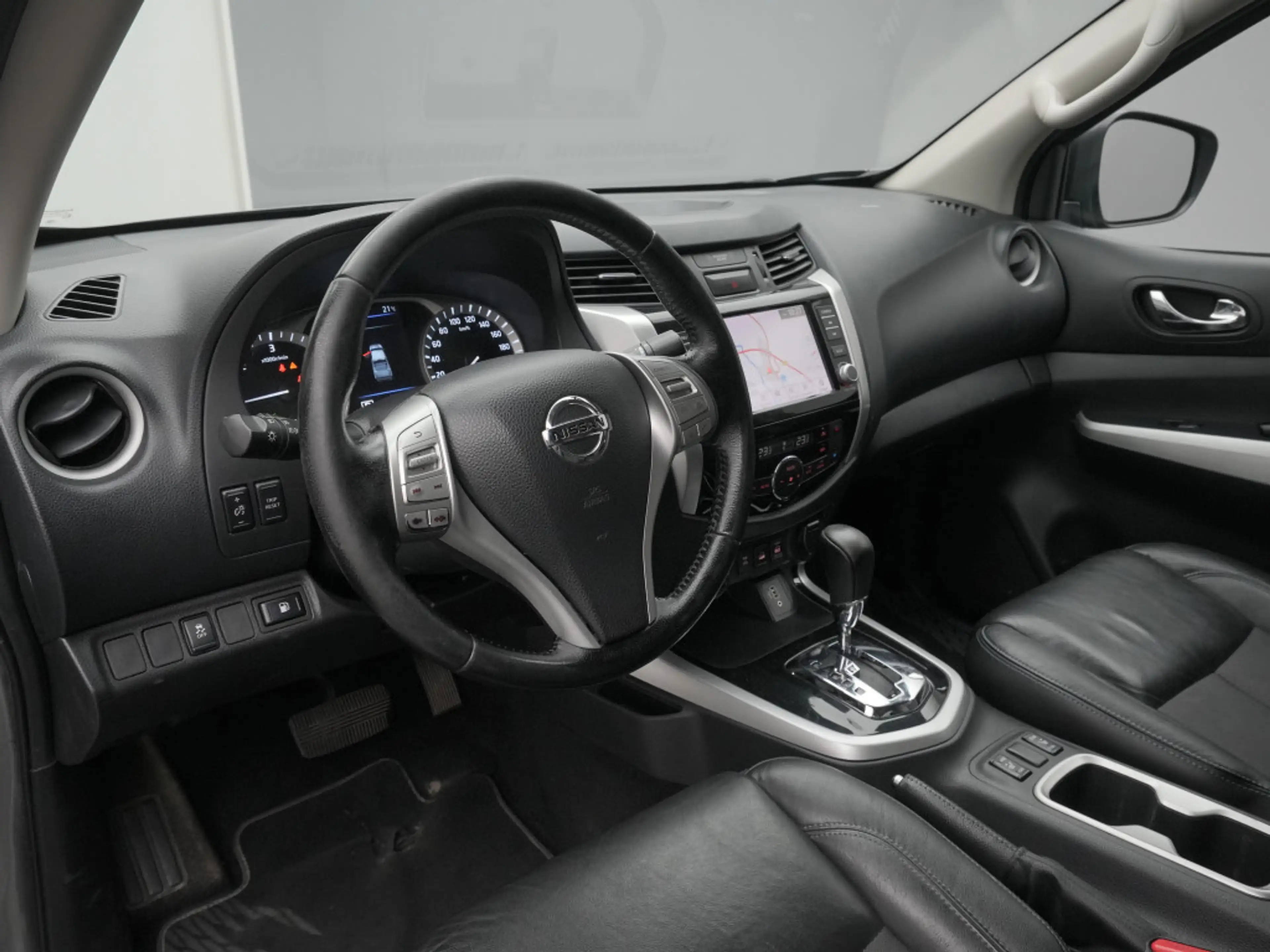 Nissan Navara Doka N-Guard 190PS Aut. 4x4 — photo 10