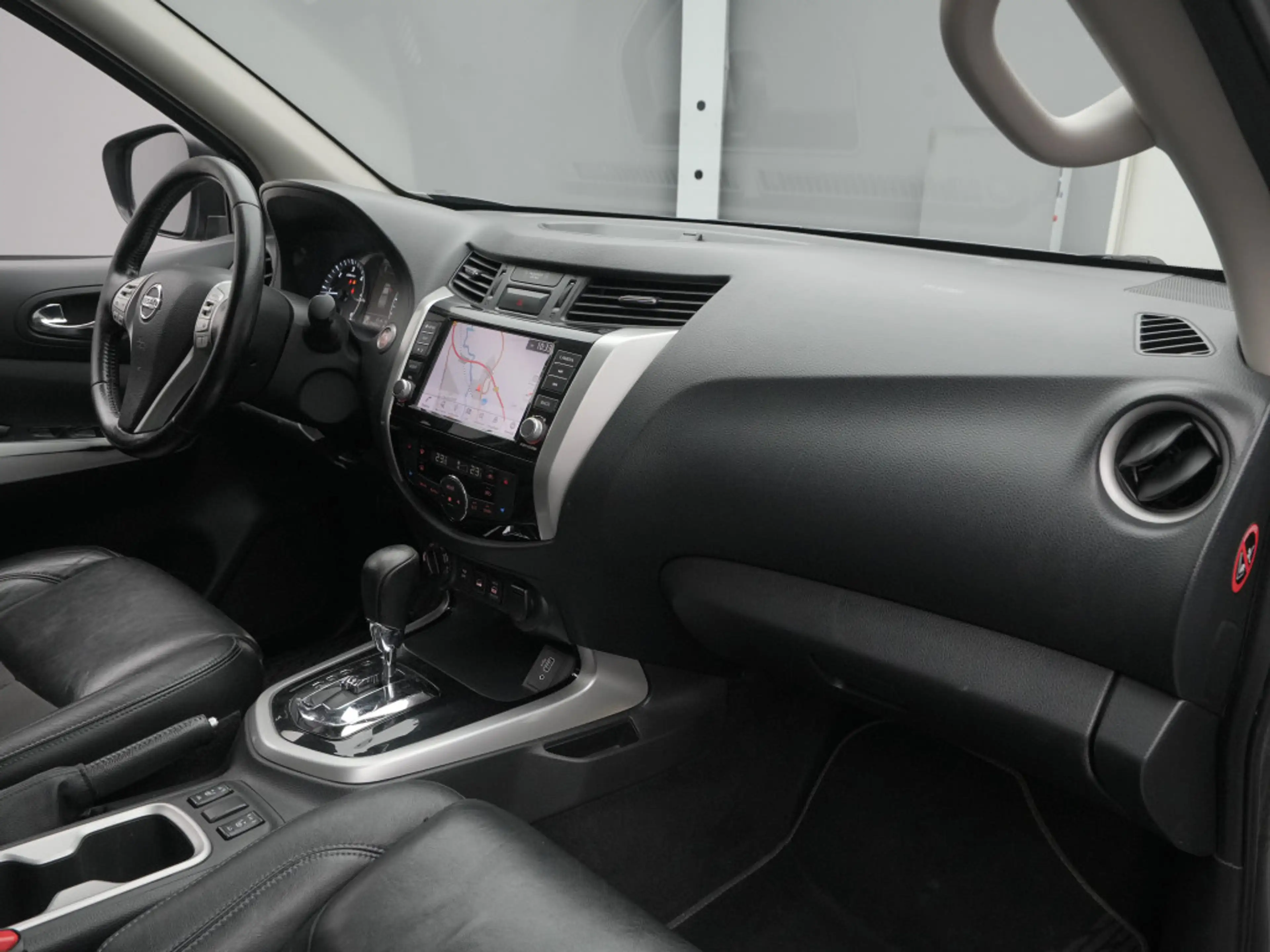Nissan Navara Doka N-Guard 190PS Aut. 4x4 — photo 32