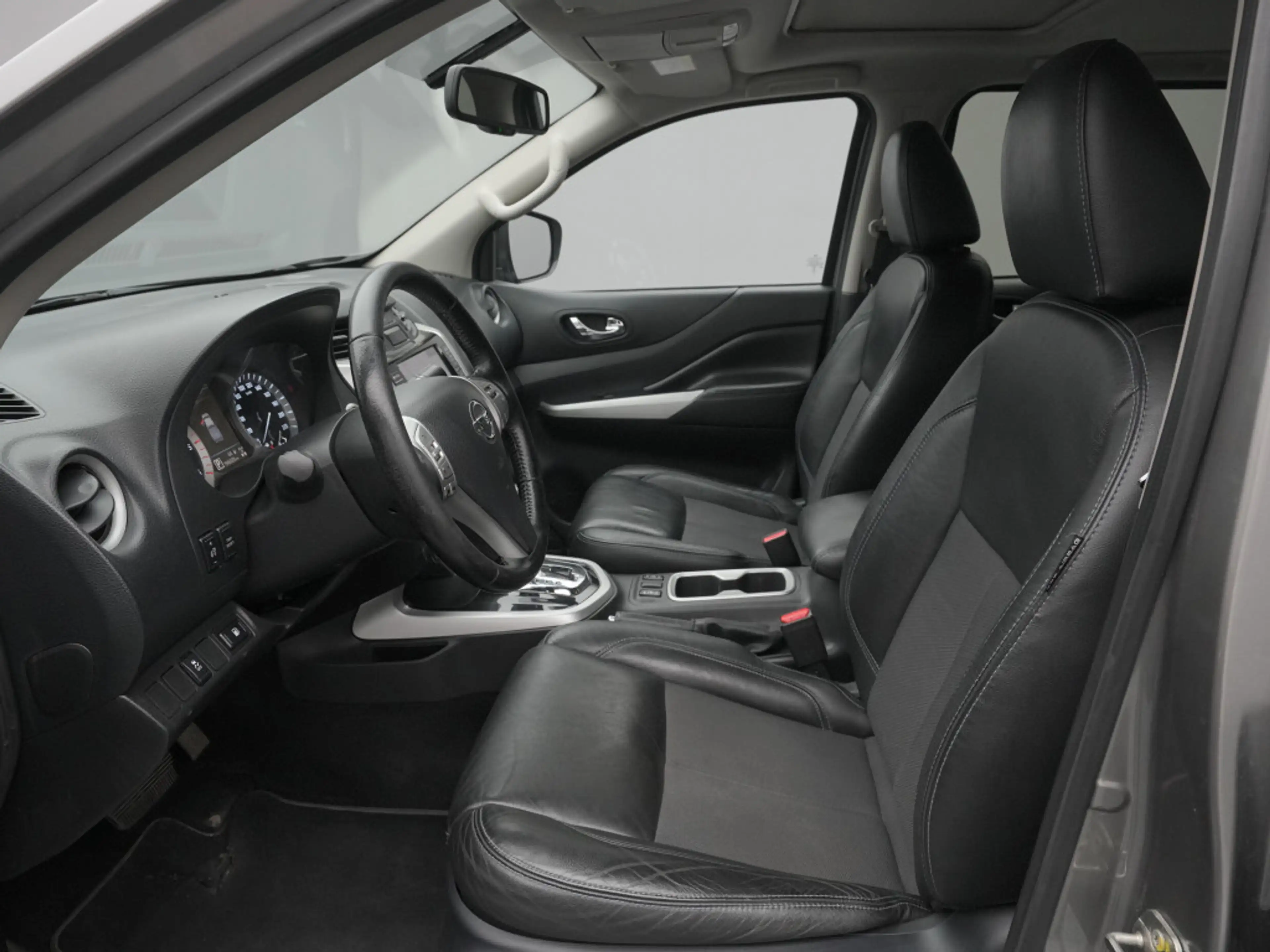 Nissan Navara Doka N-Guard 190PS Aut. 4x4 — photo 9