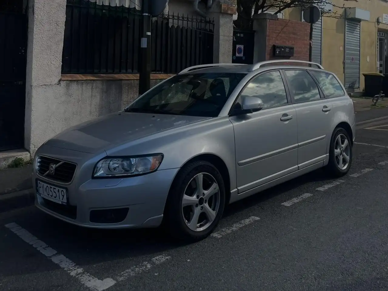 Volvo V50