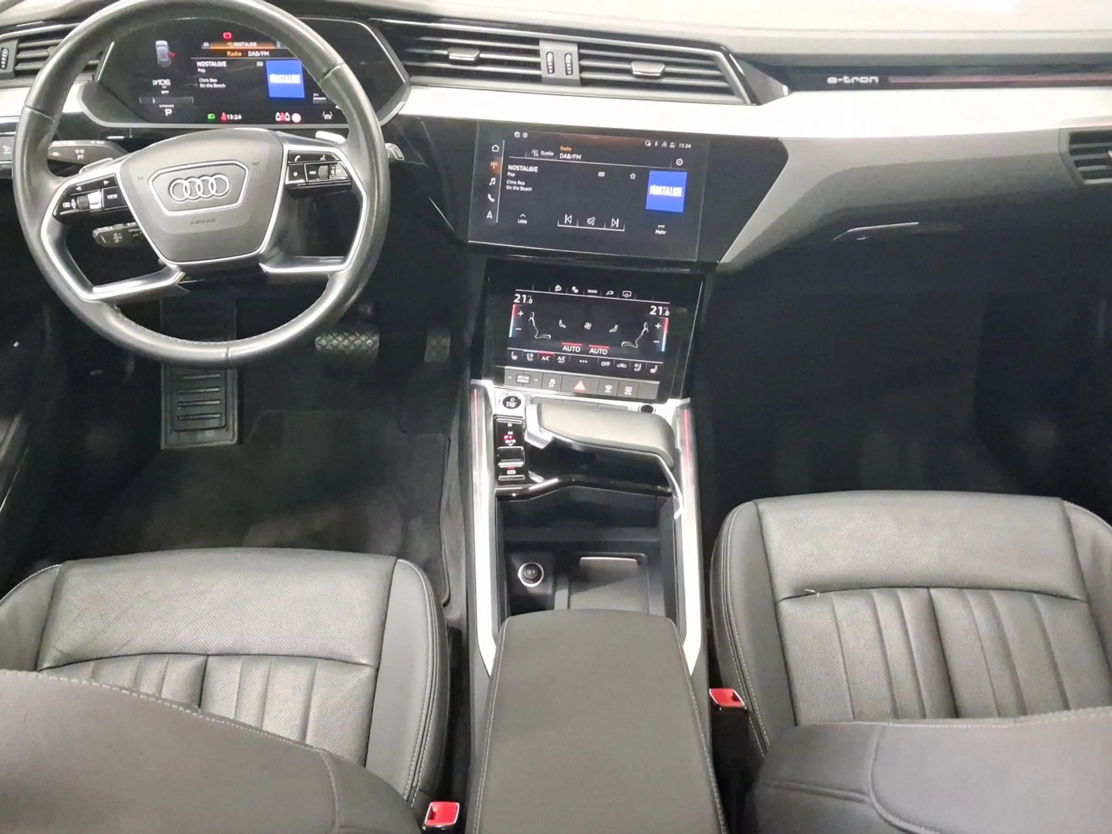 Audi Q8 e-tron 55 Q ADVANCED AHK STDHZG BuO OPS+ PDC+ — photo 5