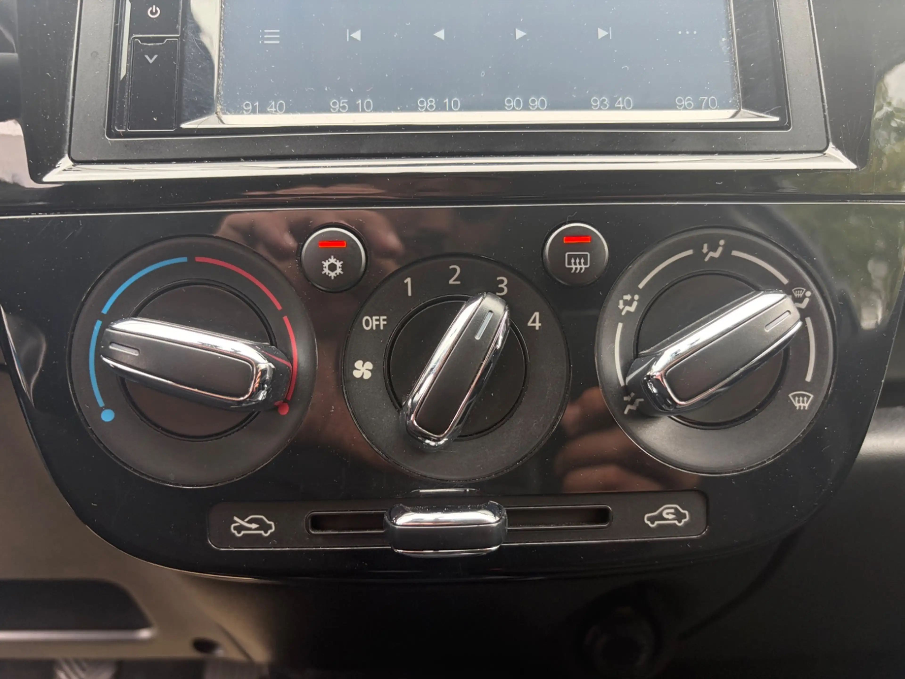 Mitsubishi Space Star 1.2 Select *KLIMAANLAGE*DAB*BLUETOOTH* — photo 13