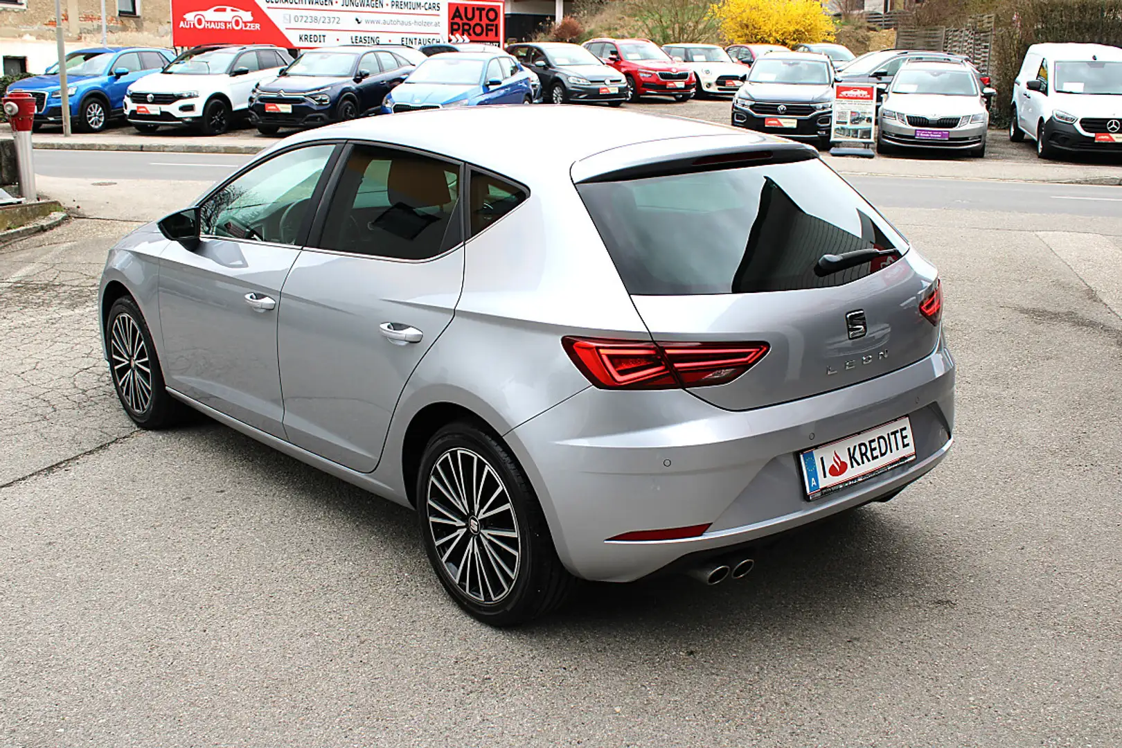 SEAT Leon Xcellence 1,5 TSI *KESSY, LED* Silber - 2