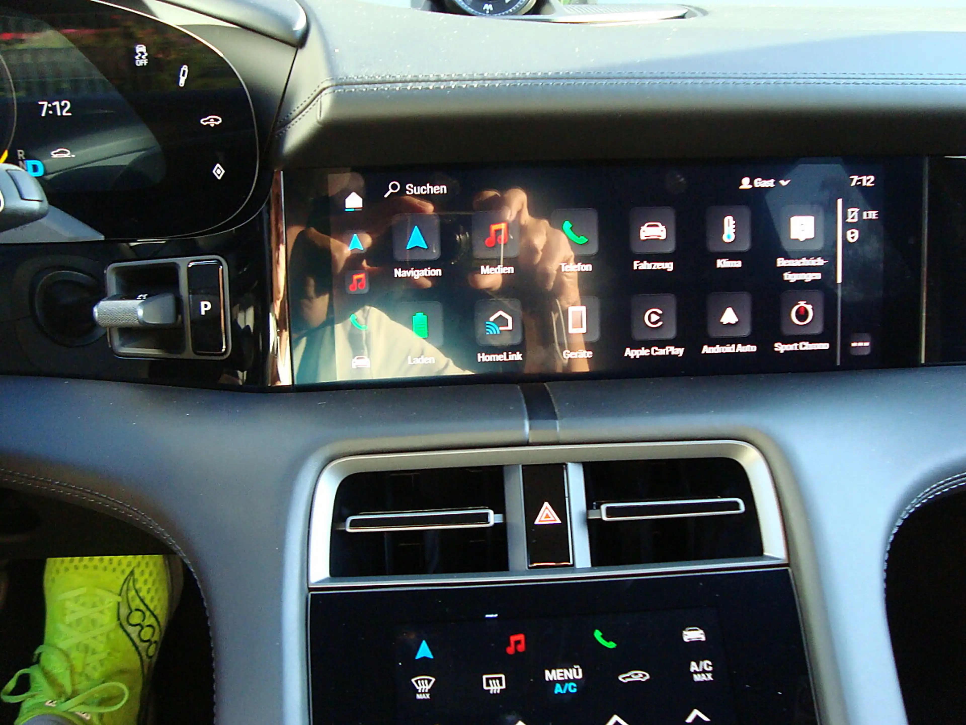 Porsche Taycan 4S Cross Turismo Exclusive Voll !! — photo 12