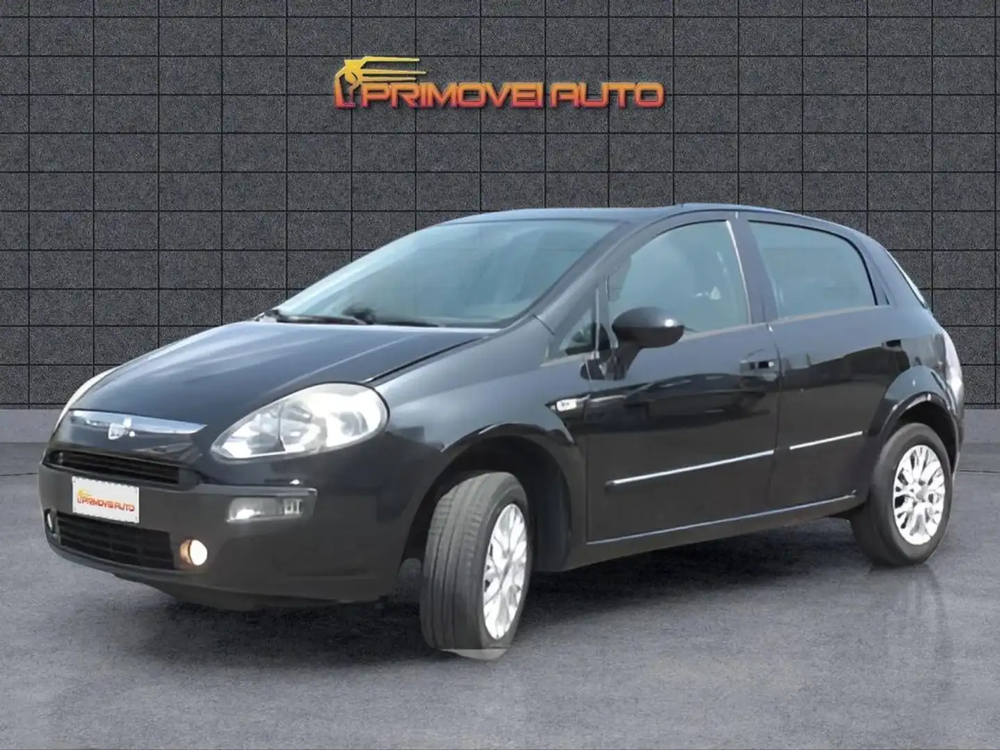 Fiat Punto 1.4 5 porte Dynamic Natural Power Nero - 1