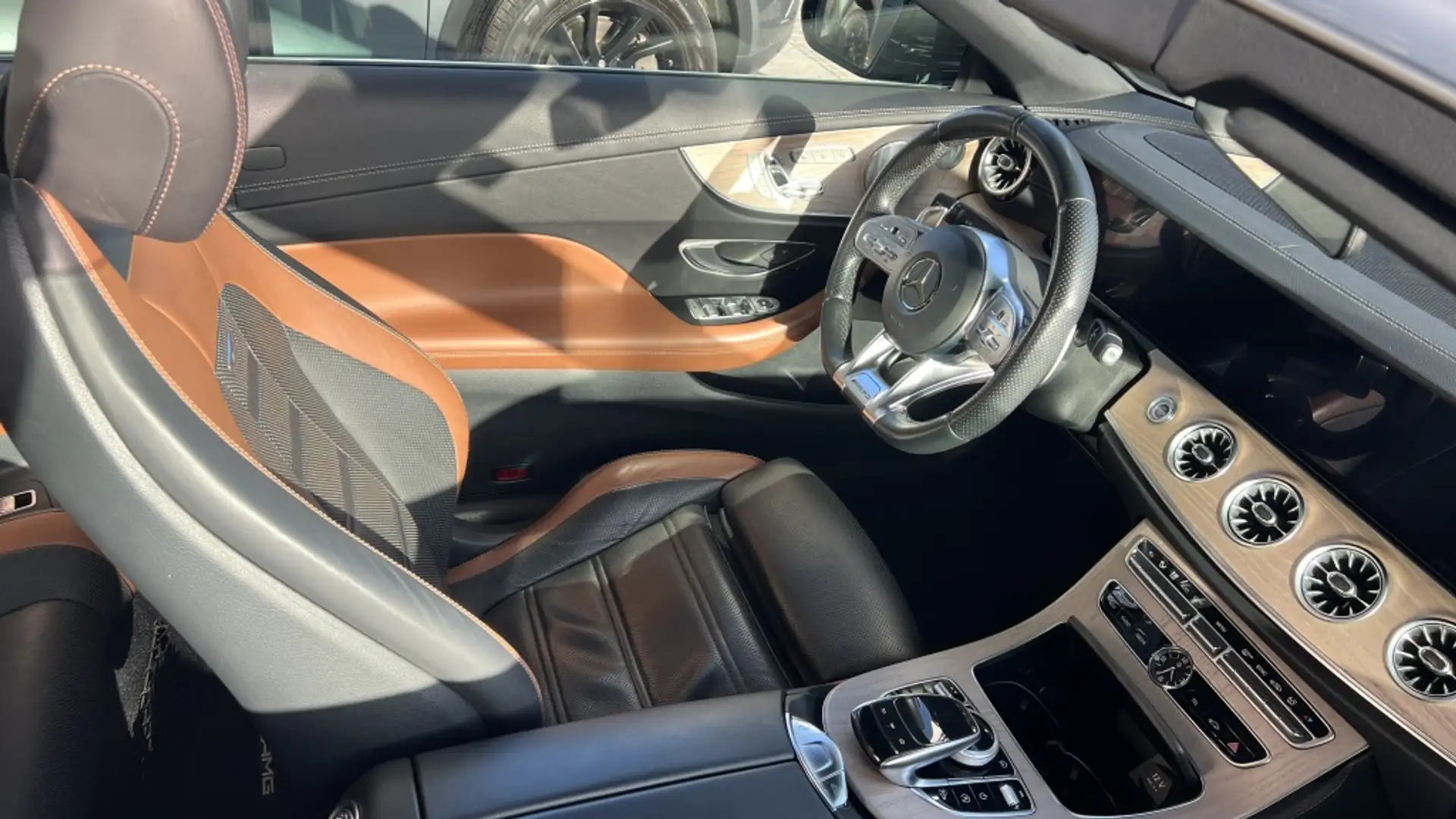 Mercedes-Benz E 53 AMG Cabrio 4Matic+ 9G-Tronic Vert - 2