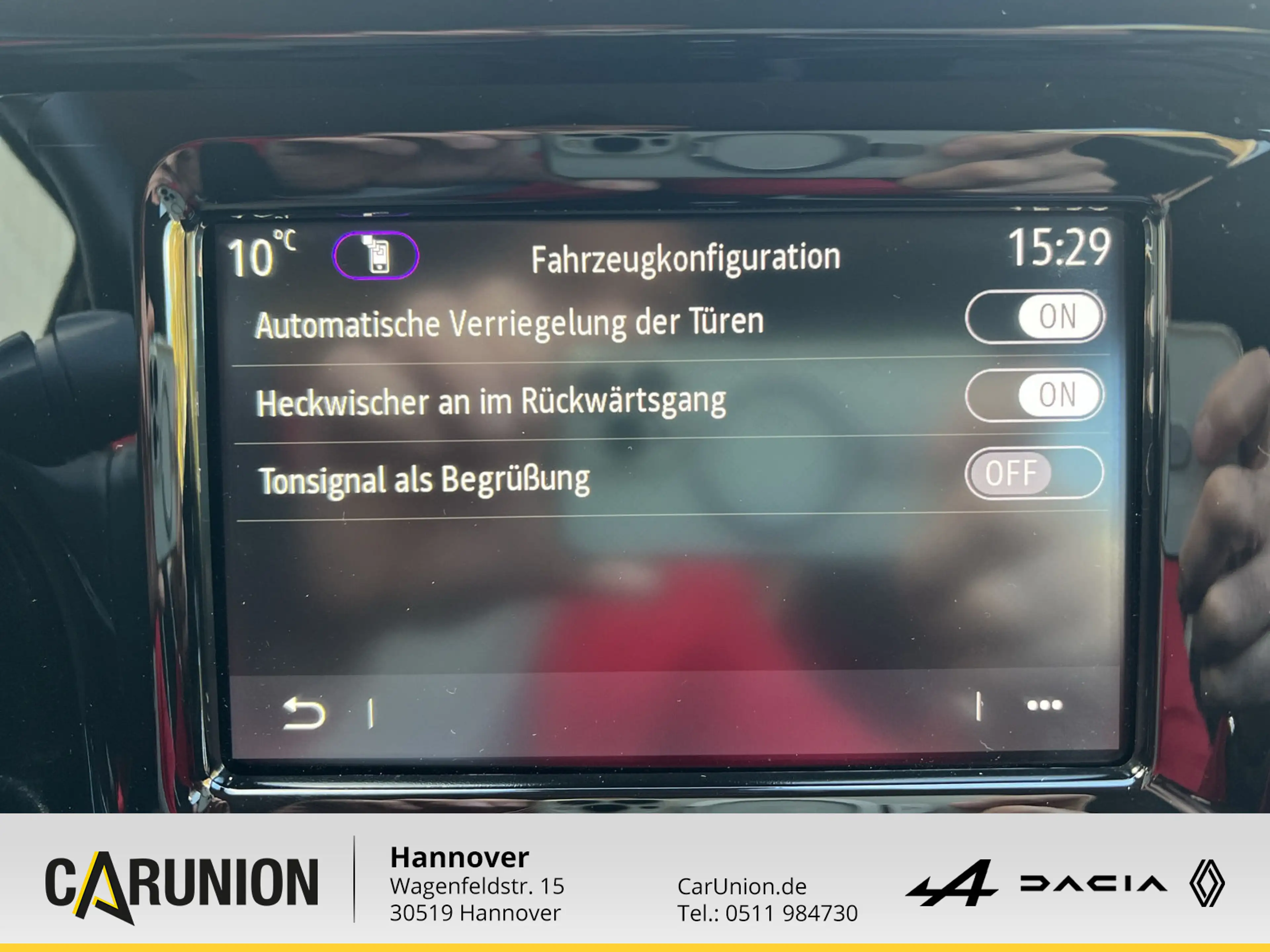 Renault Twingo E-Tech Urban Night — photo 15