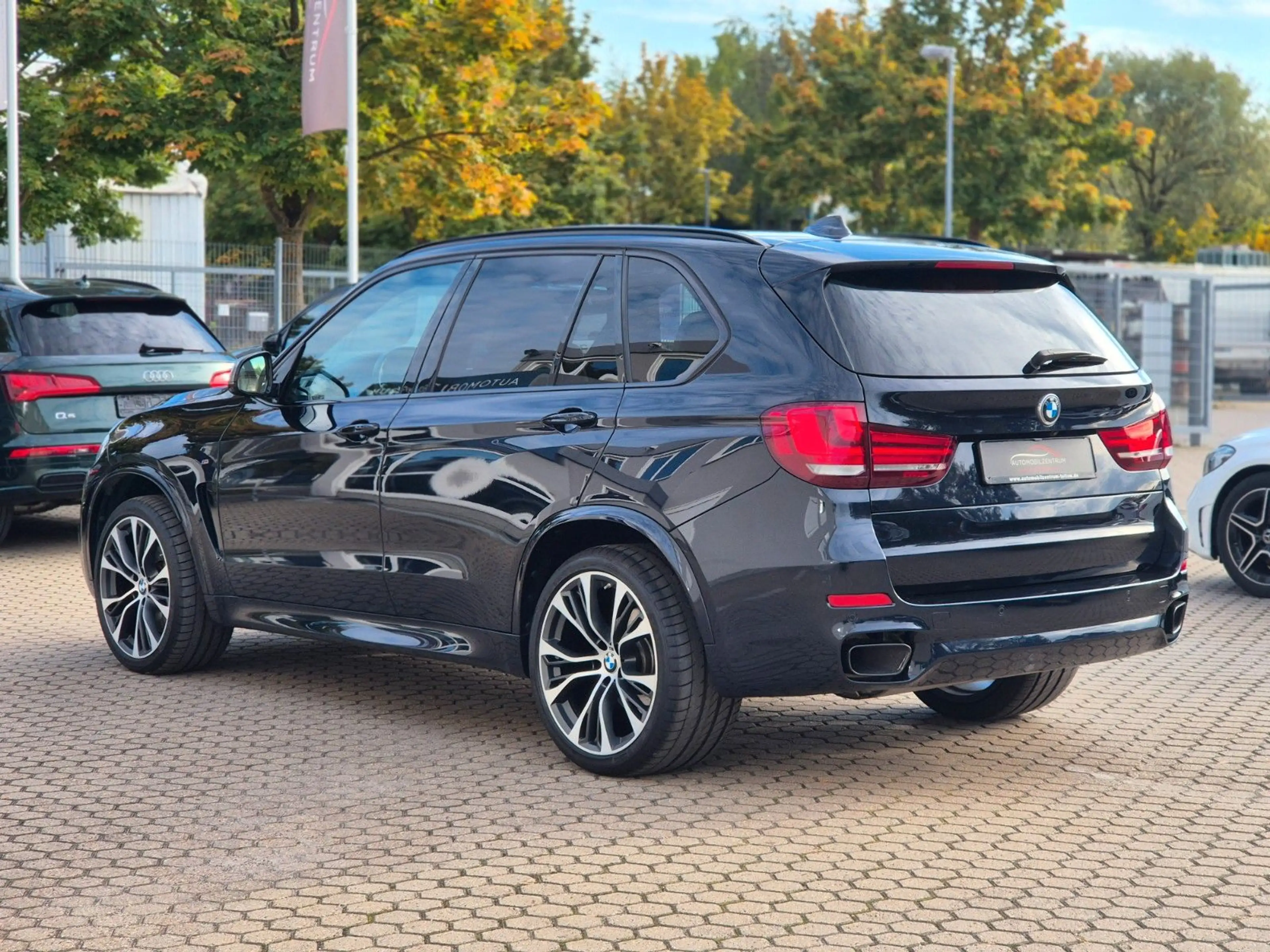 BMW X5 M50d Pano 360° 4 Zonen ACC Adaptives Fahrwerk — photo 9
