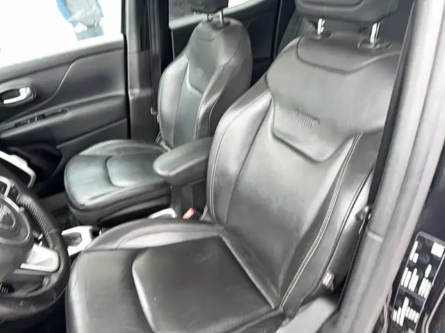 Jeep Renegade view 15