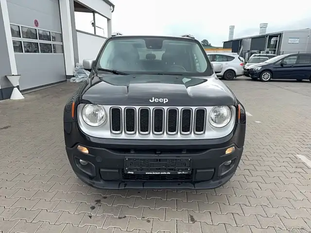Jeep Renegade view 2
