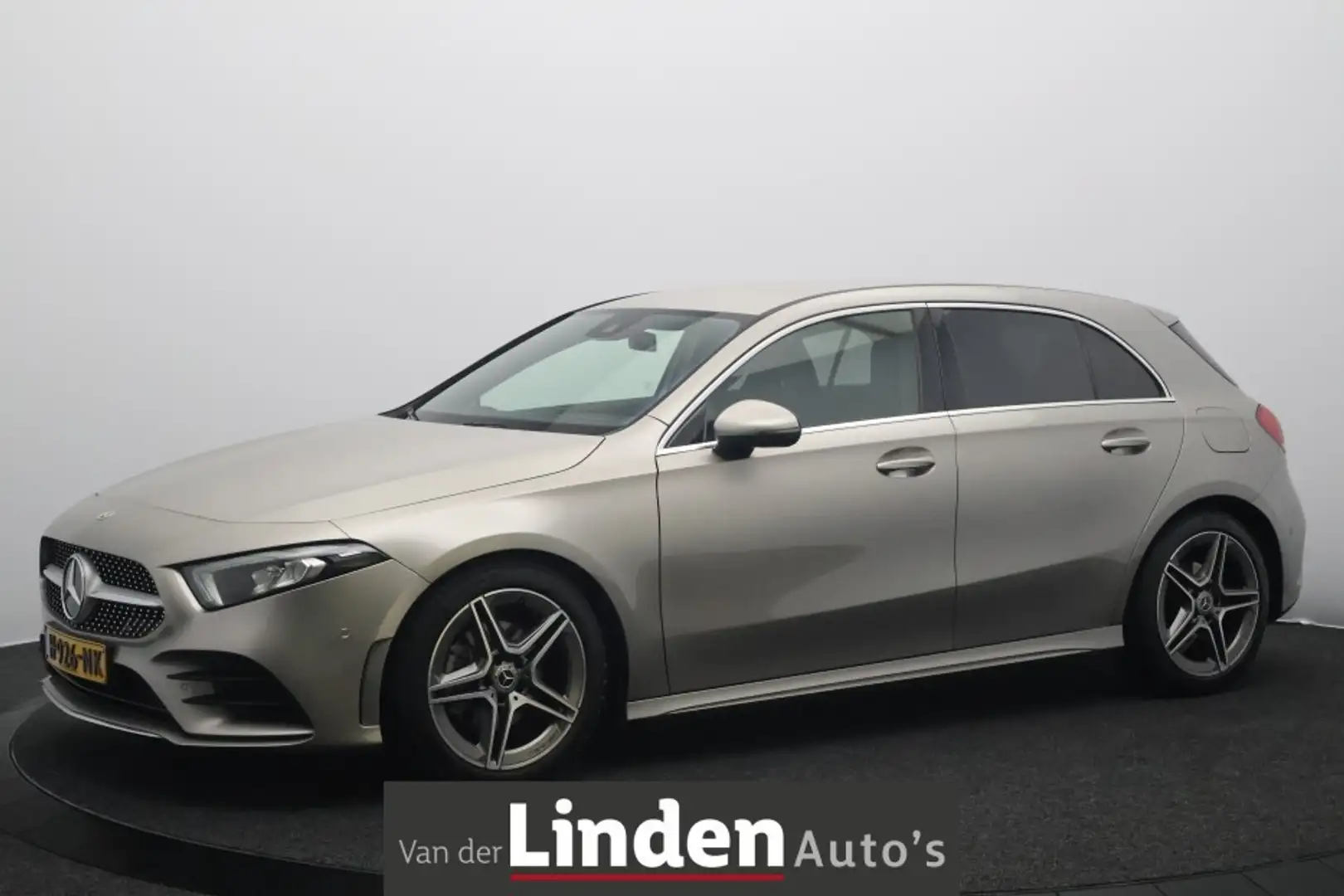 Mercedes-Benz A 160 Business Solution AMG | Alcantara | Stoelverwarmin Grijs - 1
