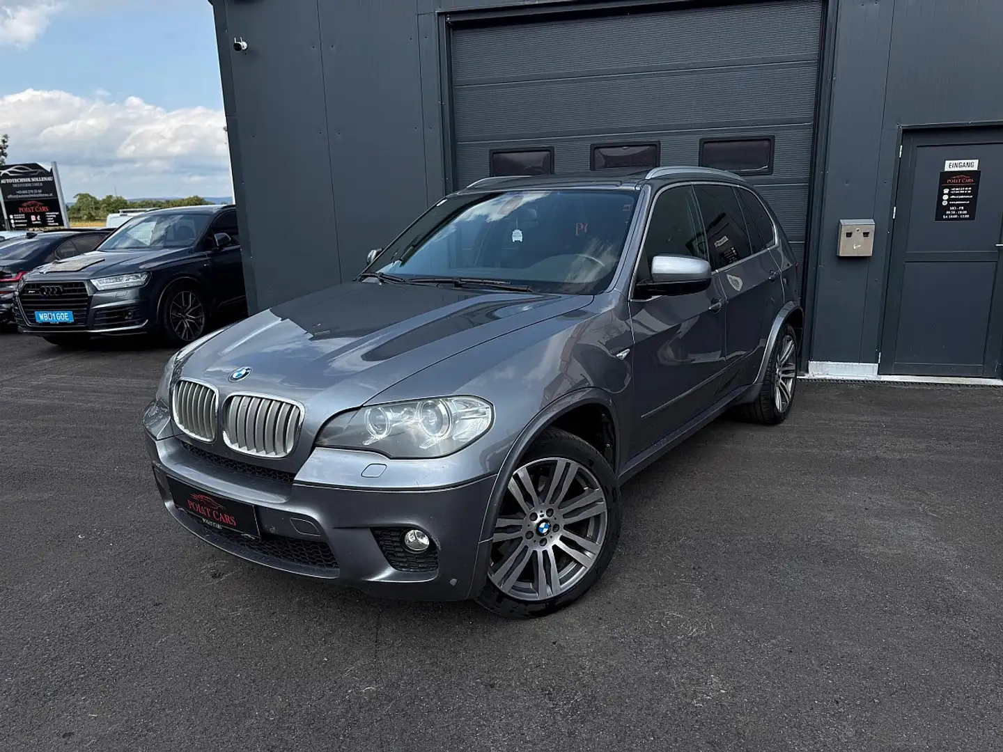 BMW X5 xDrive40d M-Paket Grau - 1