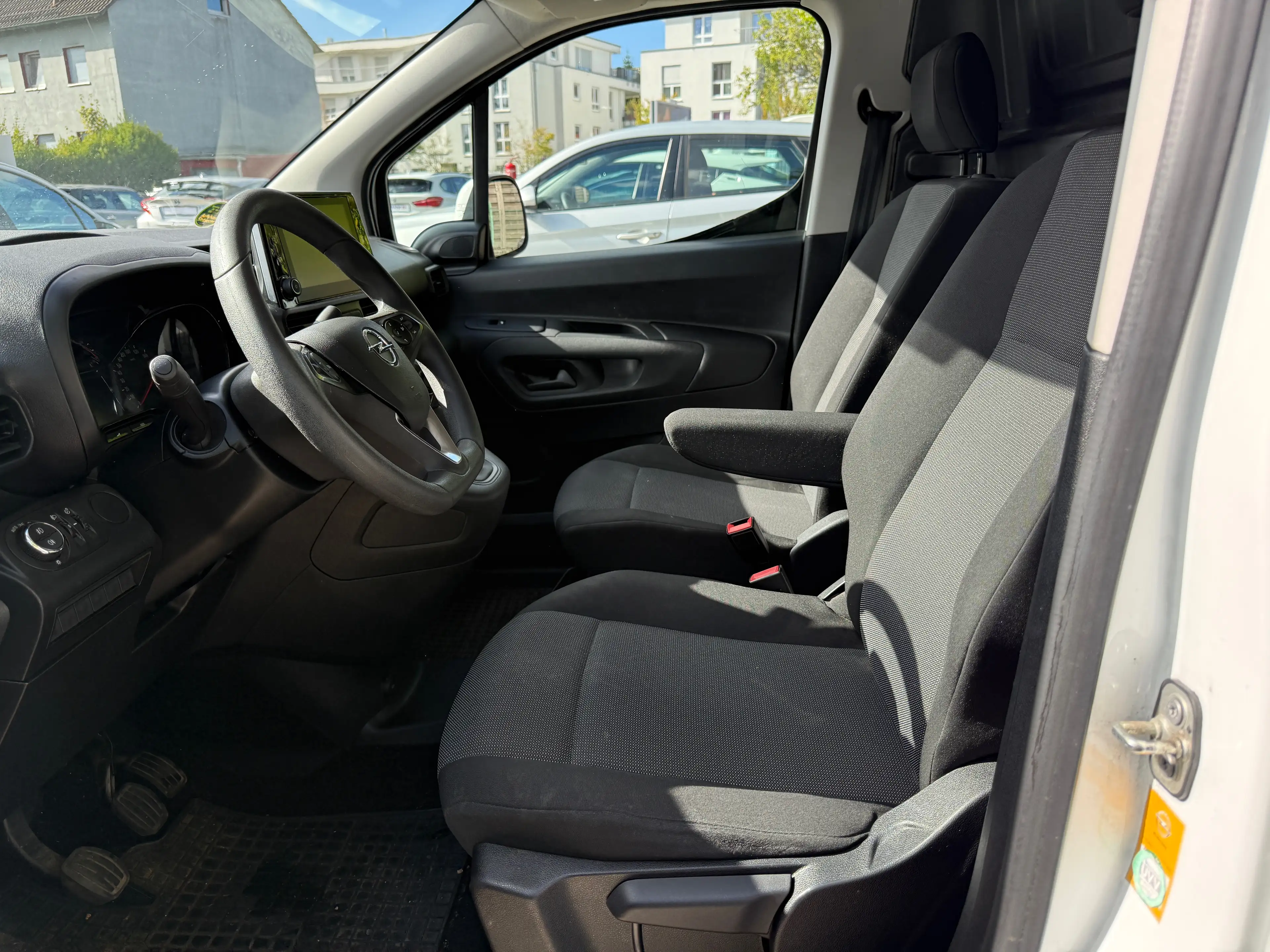 Opel Combo 1.5 D Edition*Navi*Kamera*AHK* — photo 21