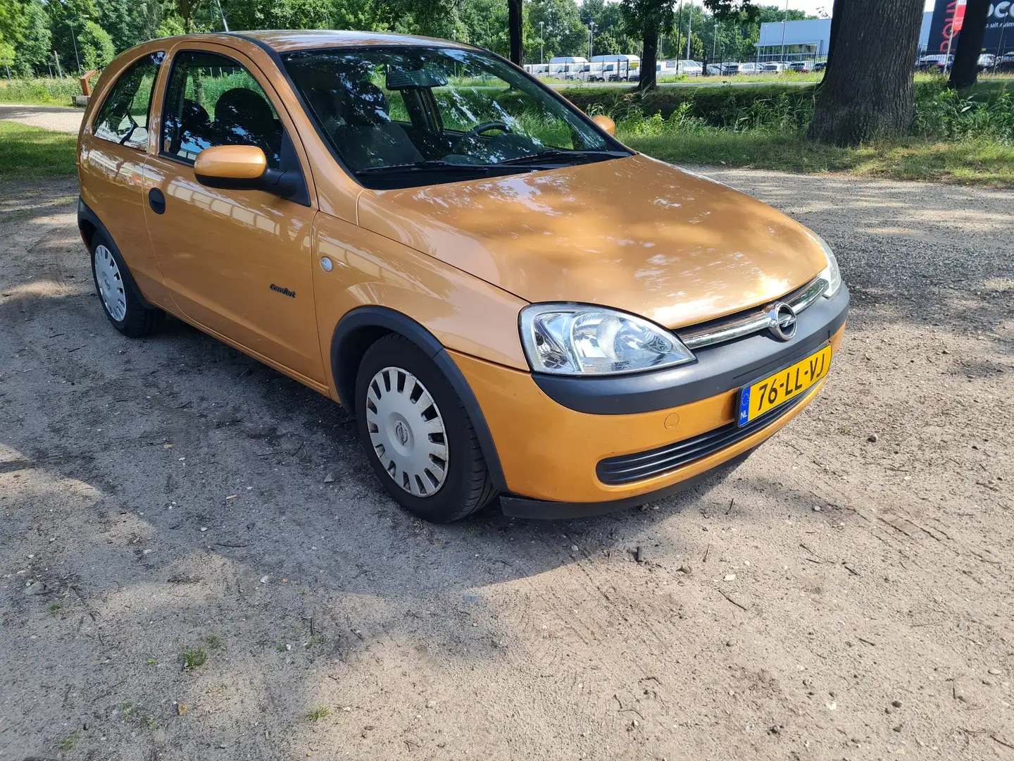 Opel Corsa 1.2-16V Comfort Goud - 2