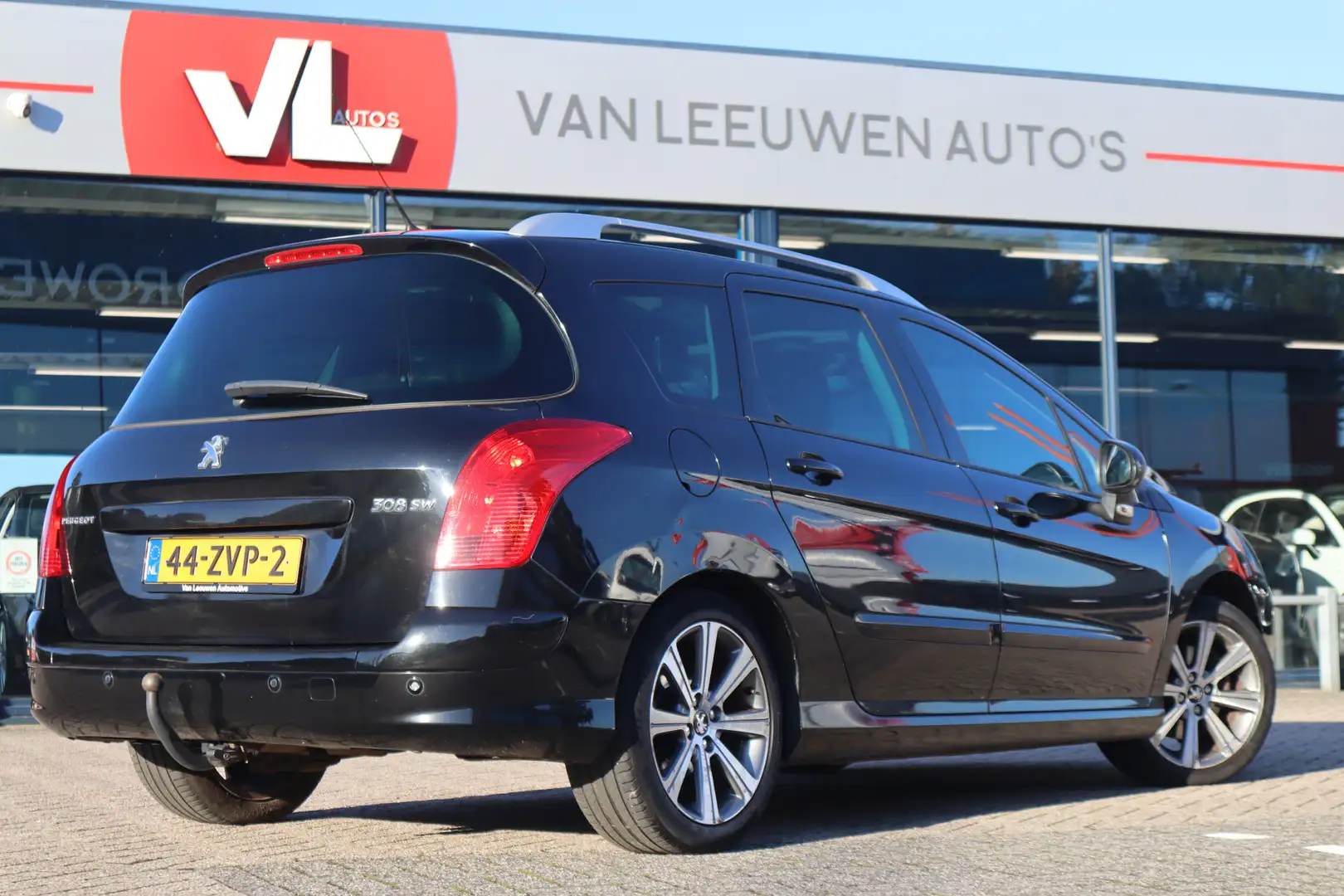 Peugeot 308 SW 1.6 THP Allure 7p | APK 17-10-2025 | Navi | Cru Zwart - 2