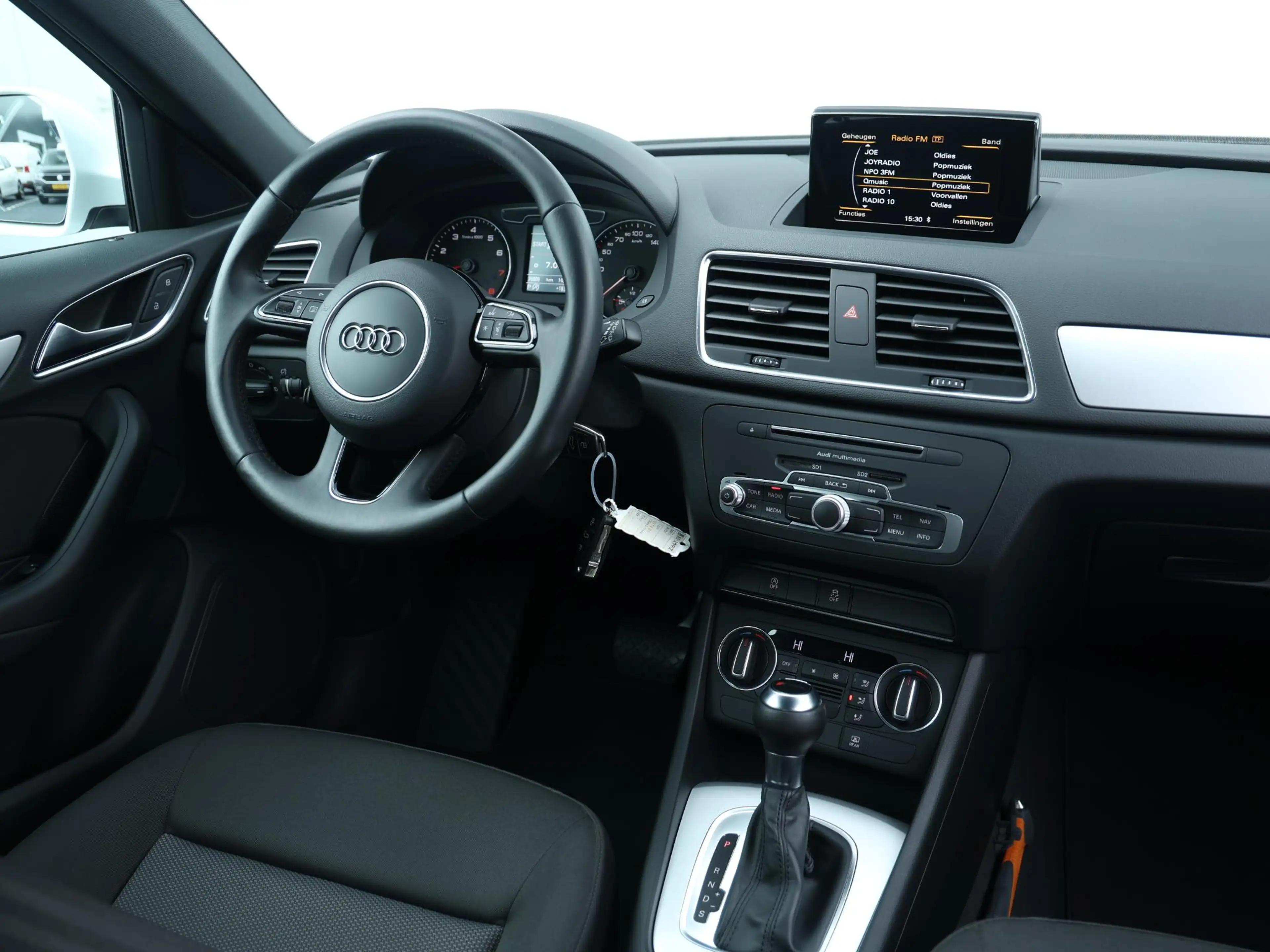 Audi Q3 1.4 TFSI CoD Adrenalin | Automaat | Navi | 19'' ve — photo 7