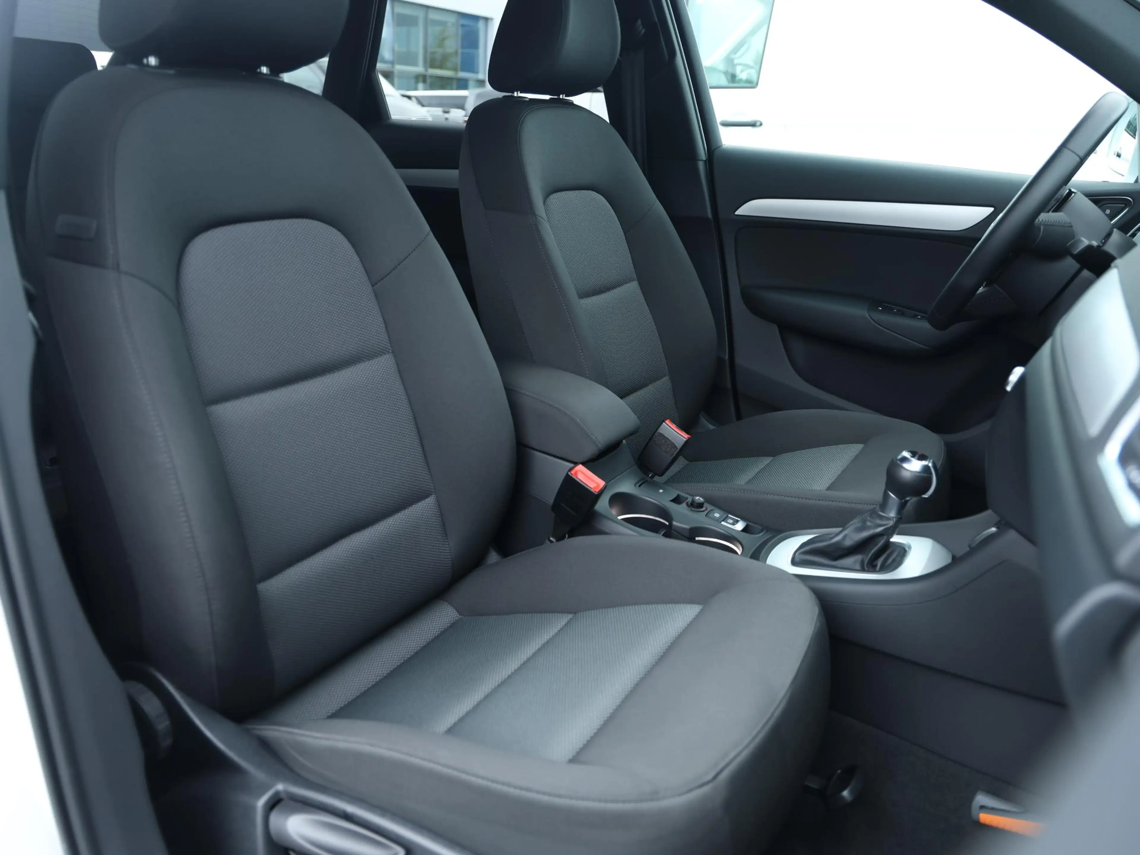 Audi Q3 1.4 TFSI CoD Adrenalin | Automaat | Navi | 19'' ve — photo 8