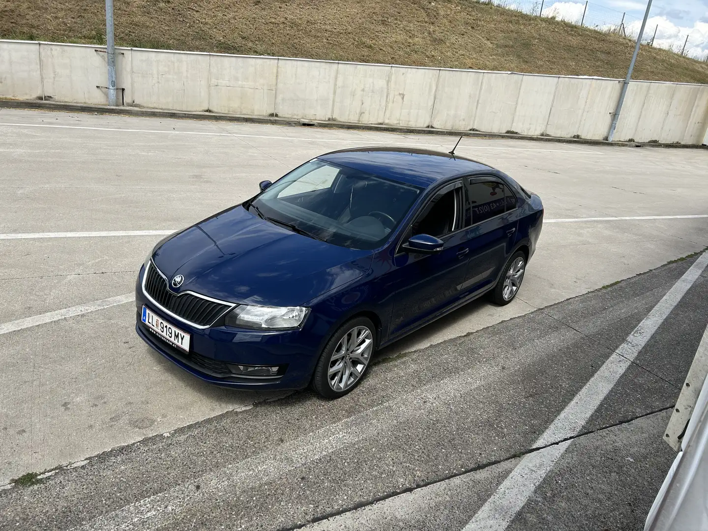 Skoda Rapid/Spaceback Rapid 1,4 TDI Sport Blau - 1