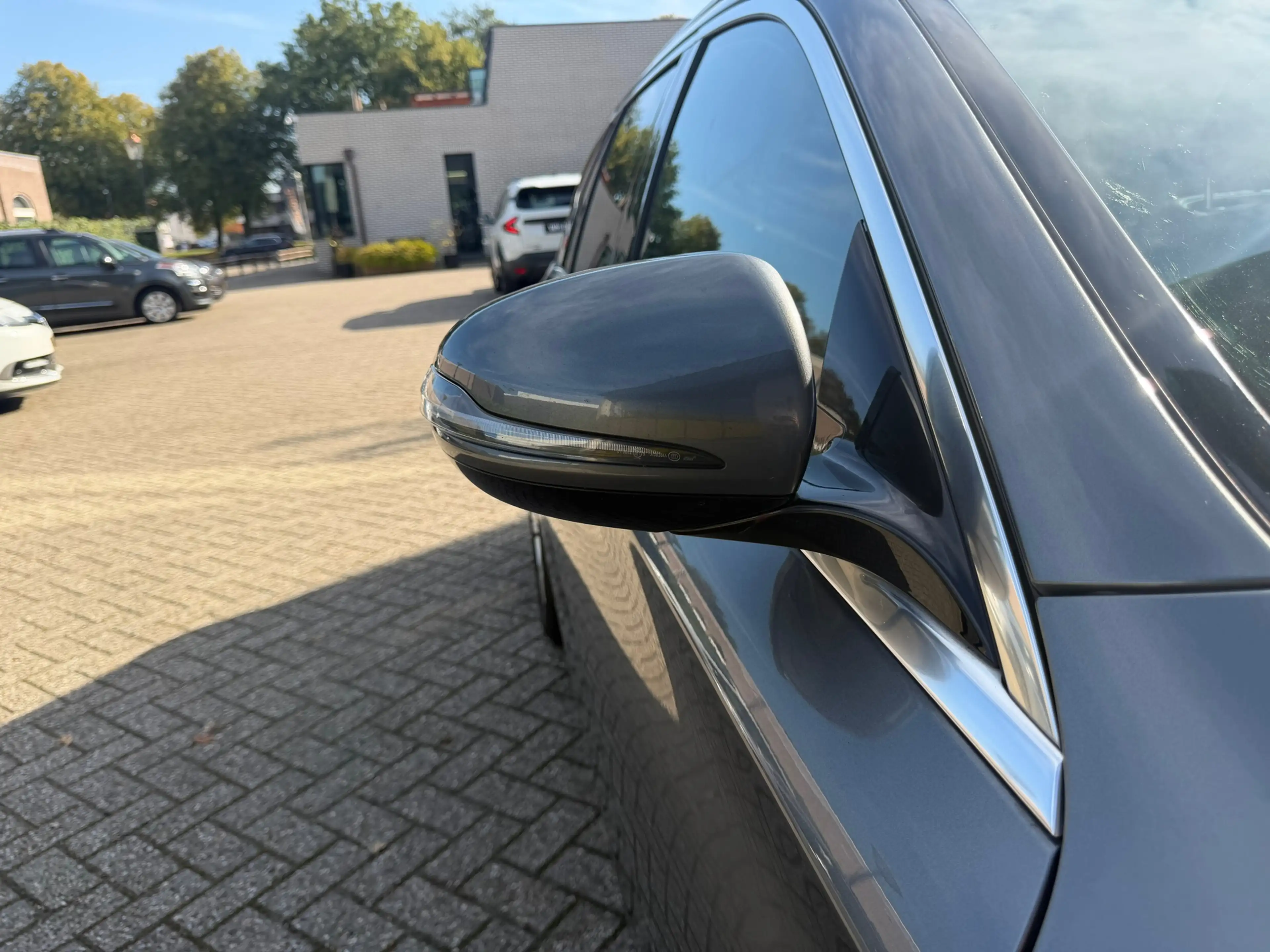 Mercedes-Benz E 200 Estate Premium, Luchtvering, Trekhaak, 4 seizoenen — photo 37