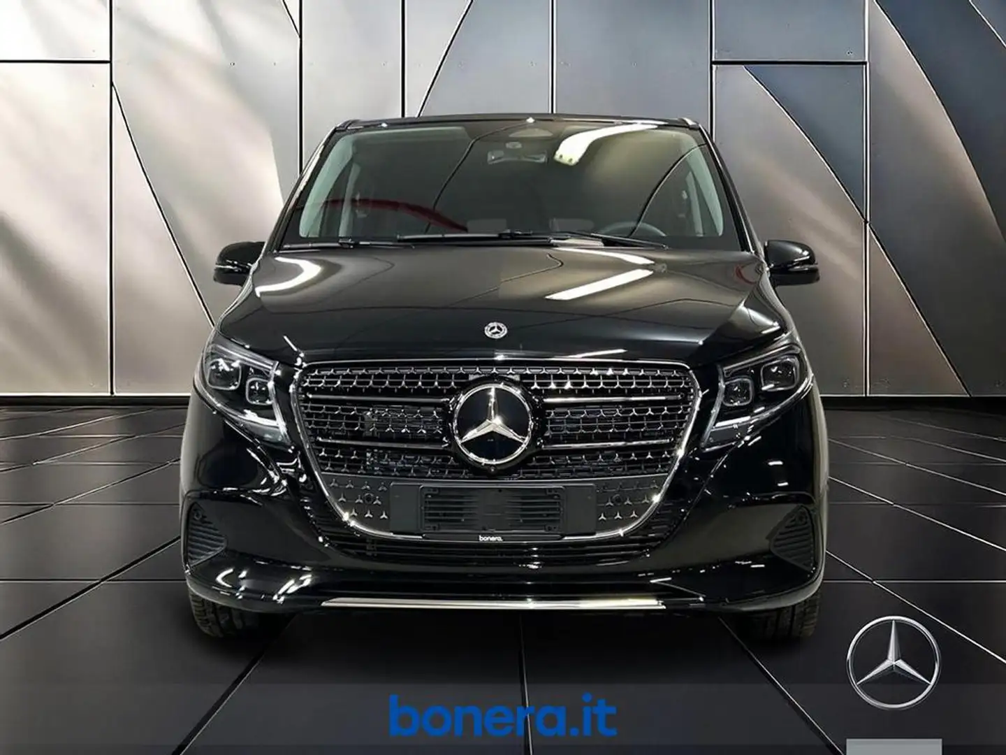 Mercedes-Benz V 300 Extralong d Avantgarde auto Nero - 2