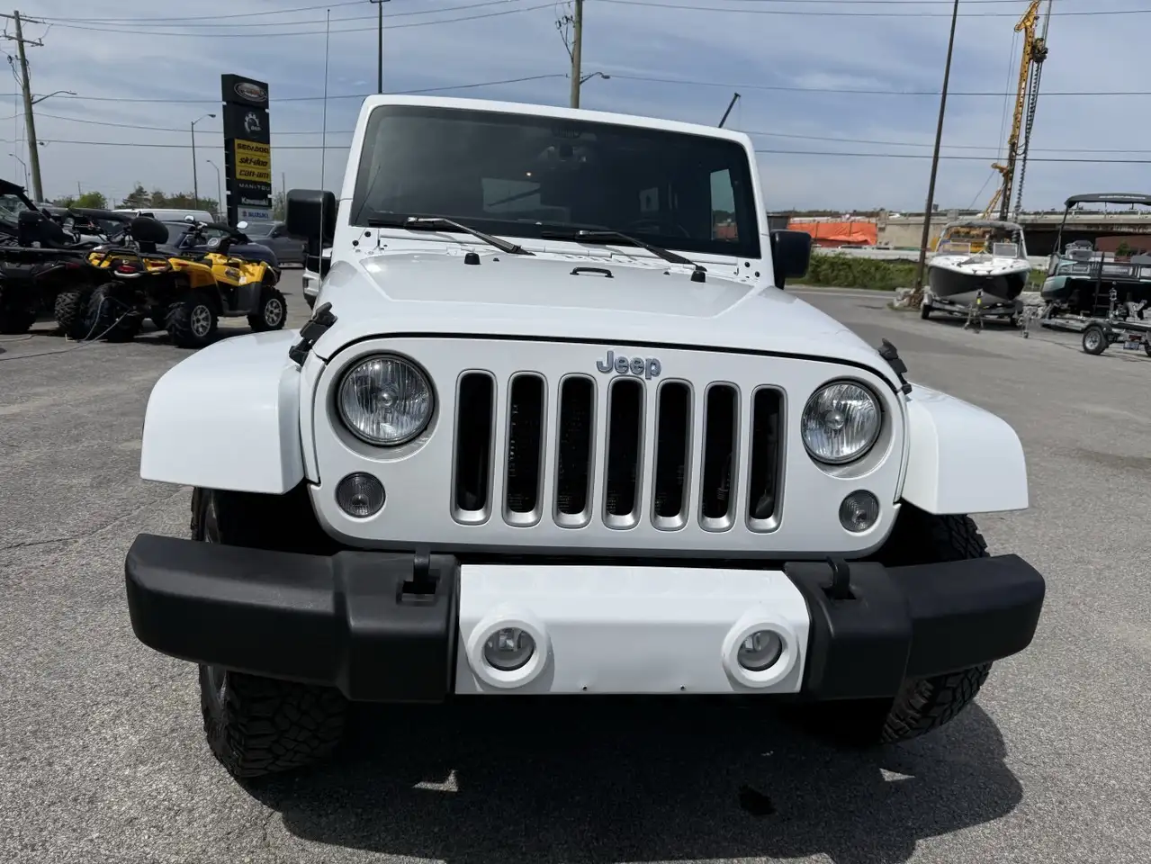 Jeep Wrangler снимка Jeep Wrangler