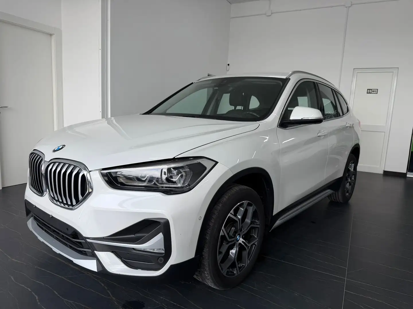 BMW X1 X1 F48 2019 sdrive18d xLine Plus auto Blanc - 1