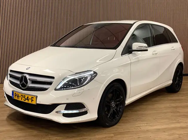 Mercedes-Benz B 250 e Lease Edition|66000KM|Navigatie|Climate Control|