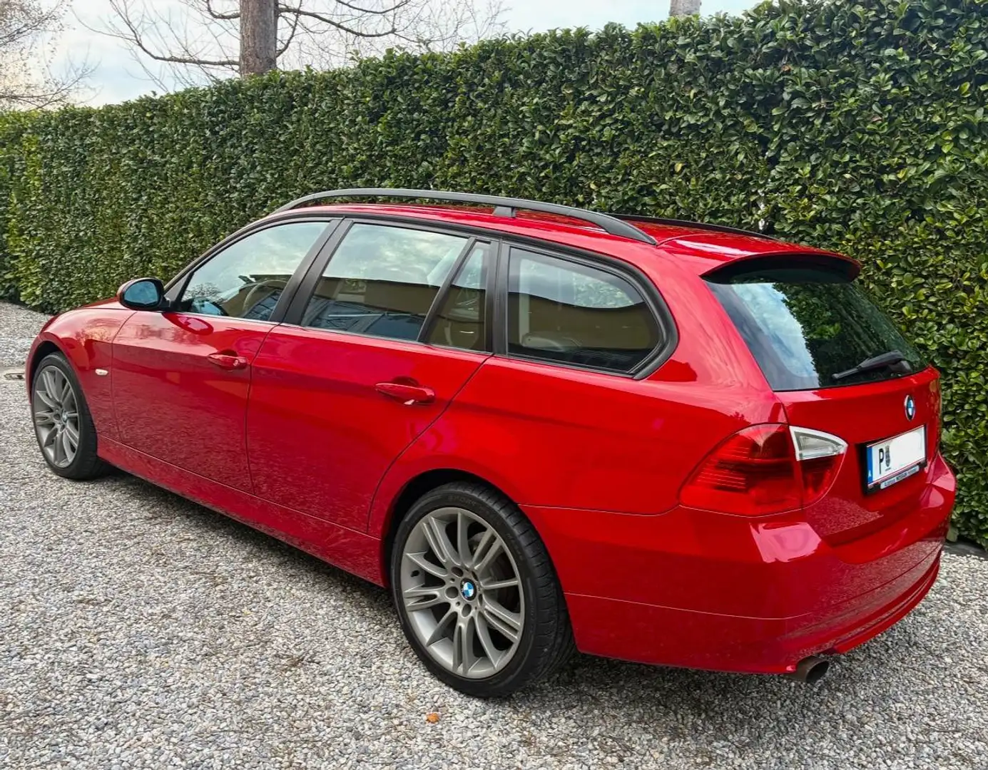 BMW 318 318i Pickerl bis 07.2027 Rot - 2