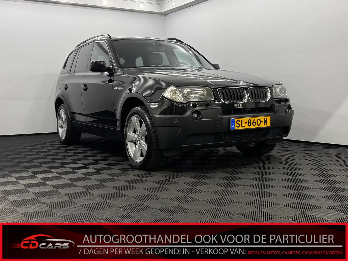 BMW X3 3.0i Executive Leder, Clima, Cruise control, Navi, Zwart - 1