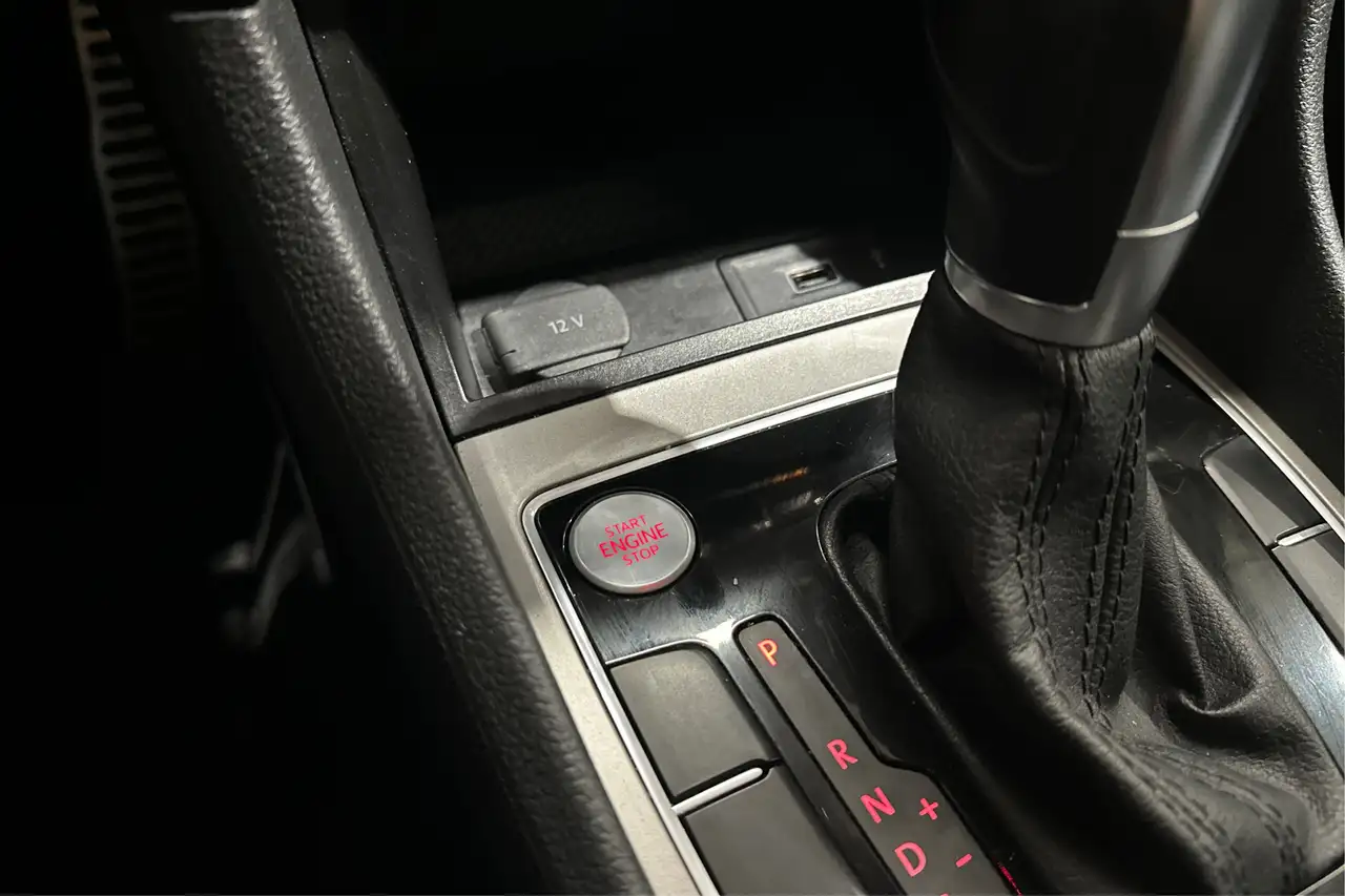 Volkswagen Passat снимка Volkswagen Passat