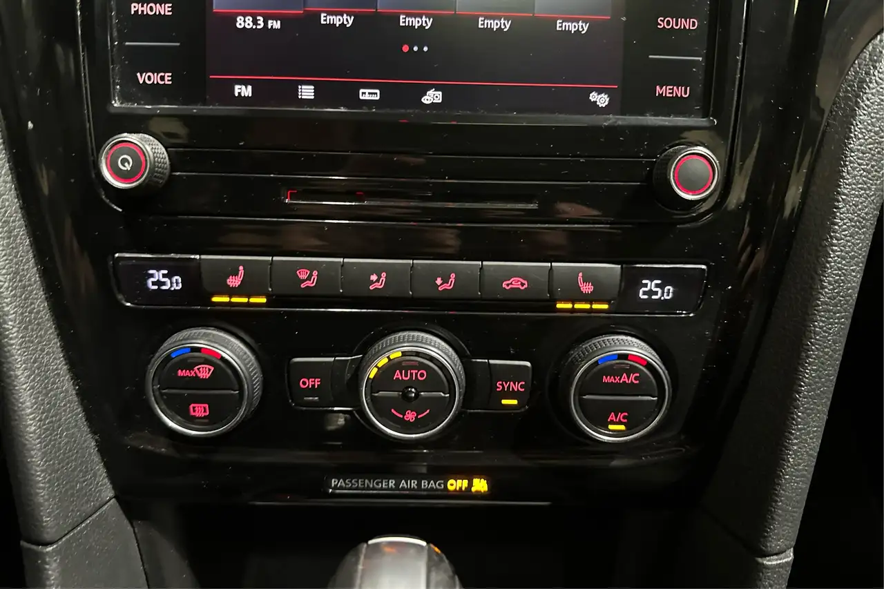 Volkswagen Passat снимка Volkswagen Passat