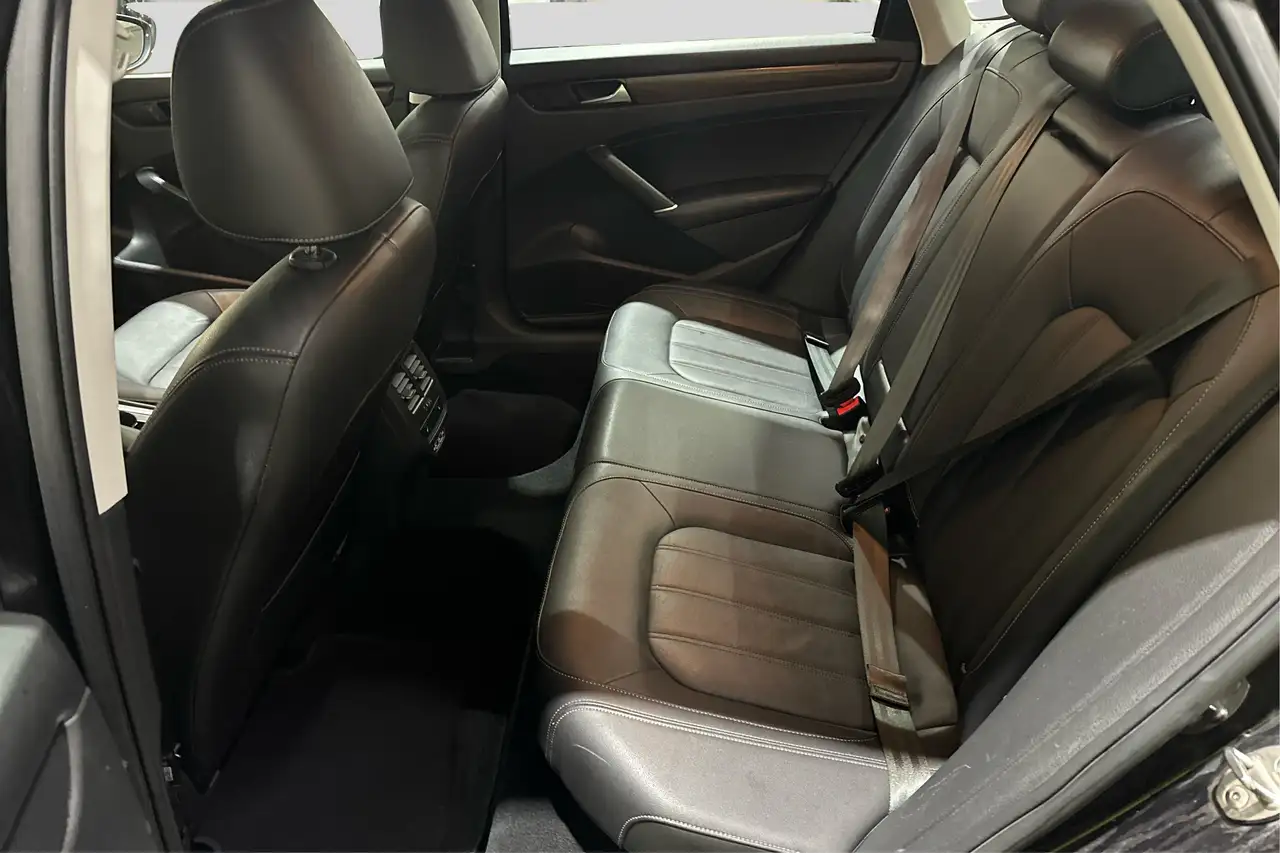 Volkswagen Passat снимка Volkswagen Passat